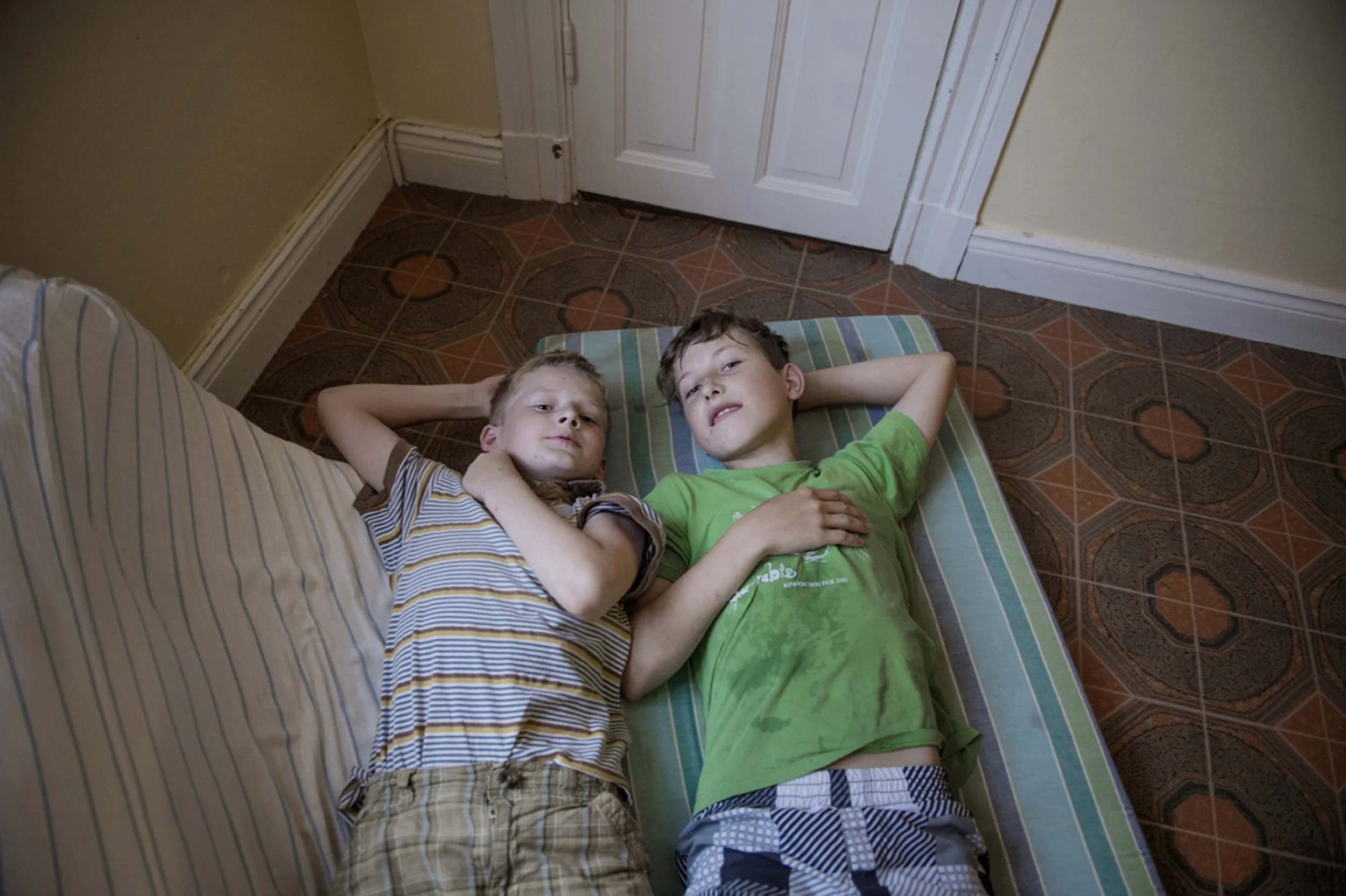 Artiom Yarmolyuk och Anatolij Kolesnikovich. Totalt har 251 barn under 20 år fått komma till lägret.