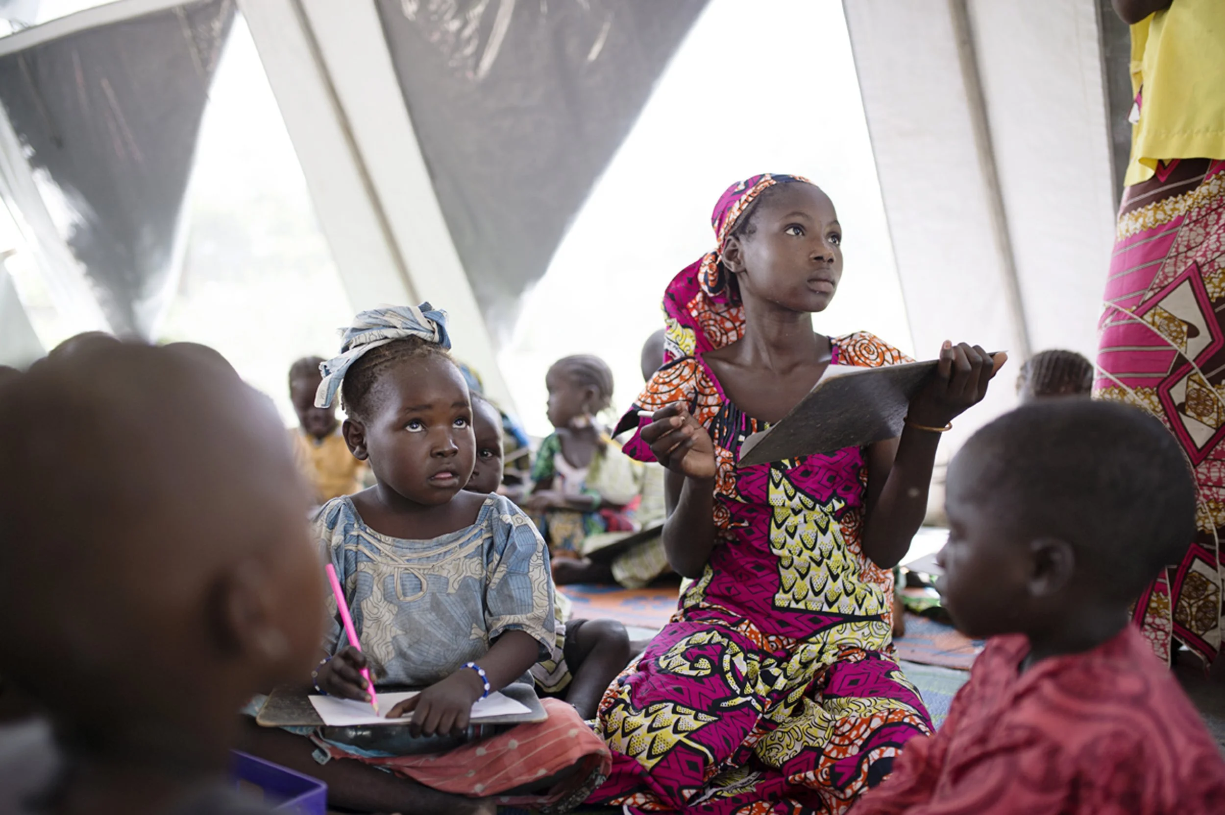Dödliga terrorsekten tvingar flickor att spränga sig i luften