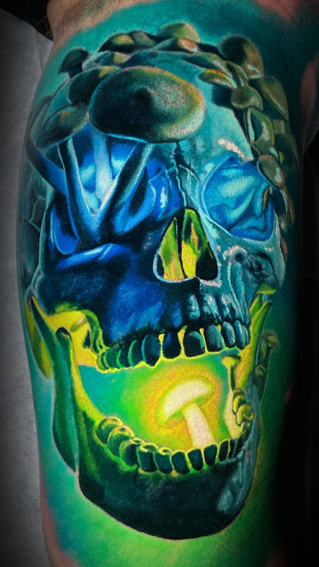 bobby-cupparo-surreal-mushroom-skull-green-glow-thigh.jpg