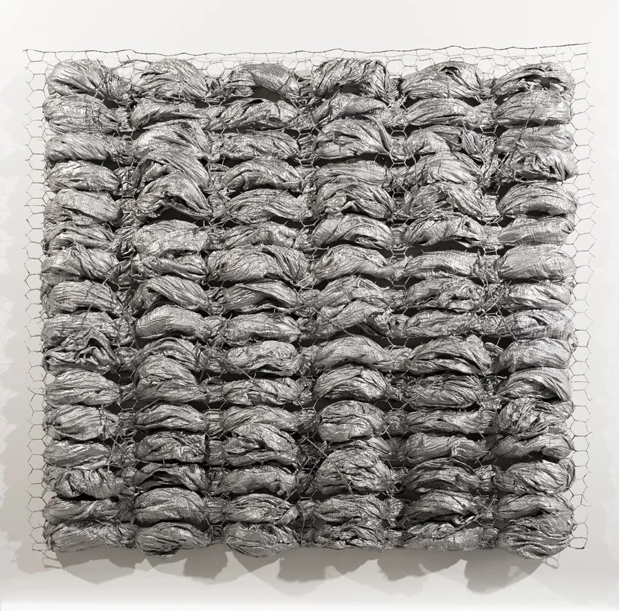 Grey Area , 2008–09, 42 x 38 x 5 in., muslin, silver paint, barbed wire, chicken wire