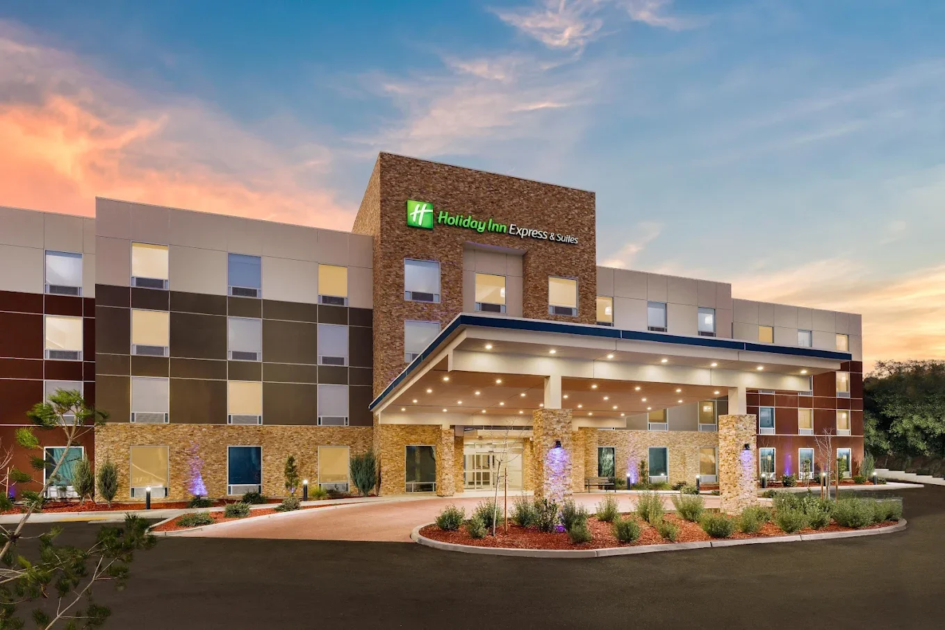 Holiday Inn Express &amp; Suites Oakhurst