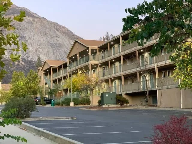 Yosemite VIEW Lodge