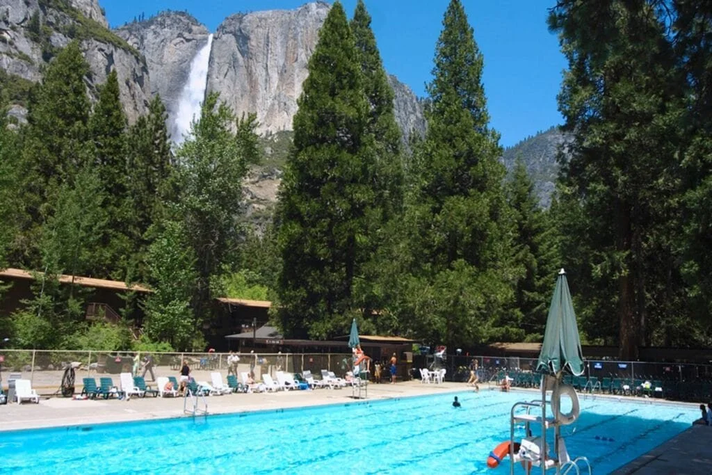 yosemite-valley-lodge-pool_1000x667-1024x683.jpeg