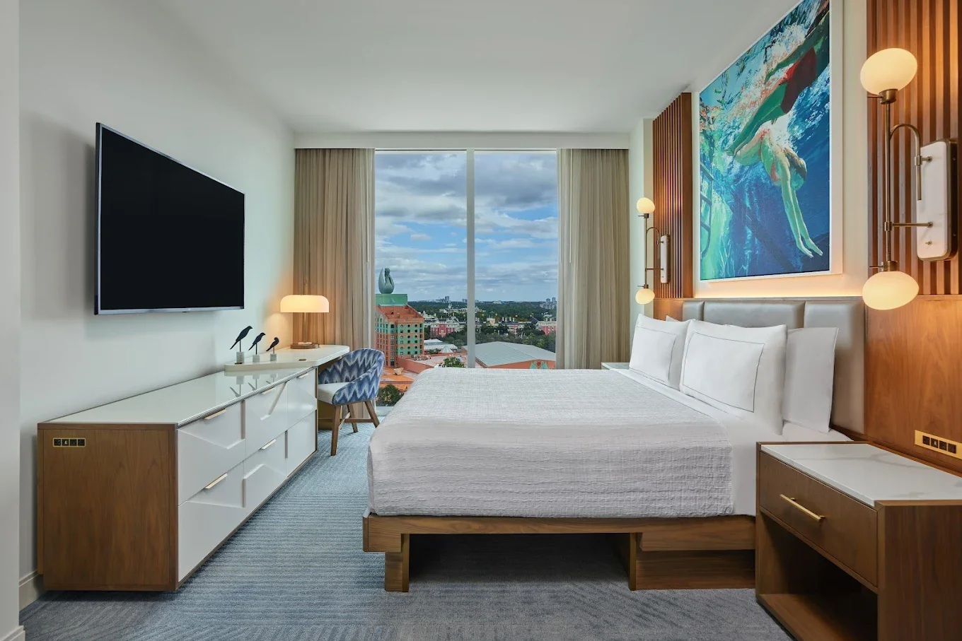 Reserve_Epcot_King_Suite_Bedroom.webp