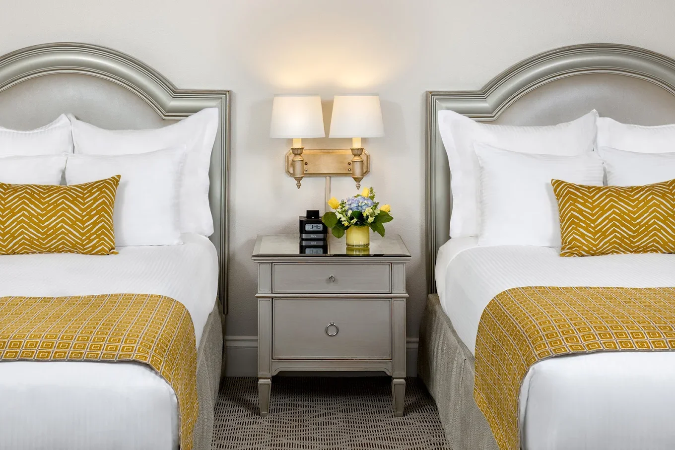 Double Beds Warwick Melrose Dallas.webp
