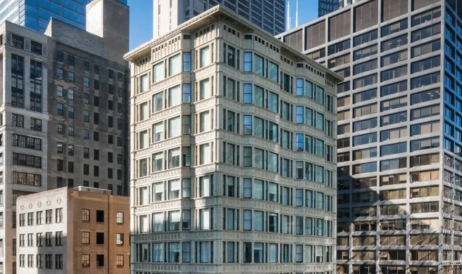 Staypineapple, An Iconic Hotel, The Loop