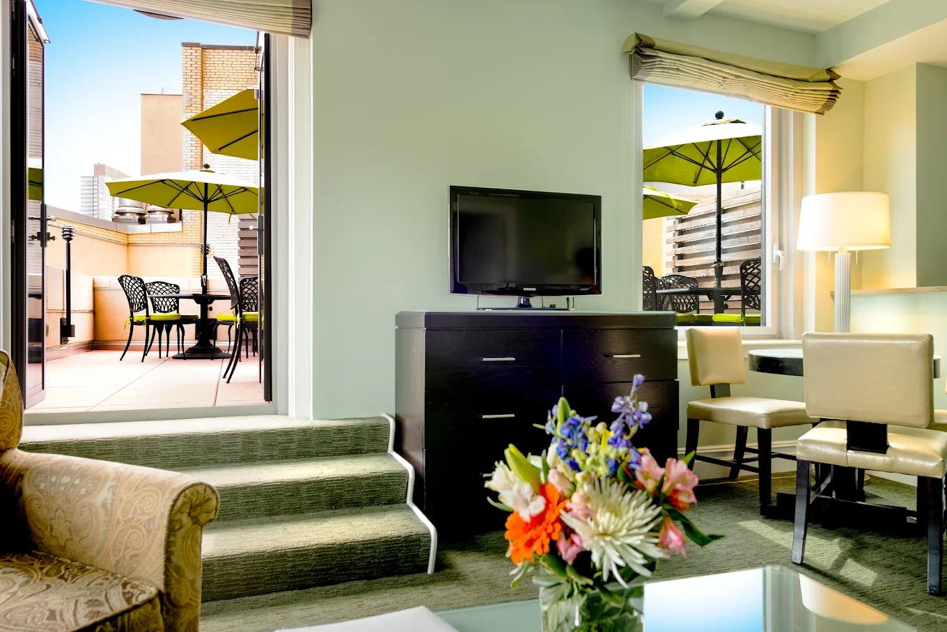 Executive Suite 1712.webp