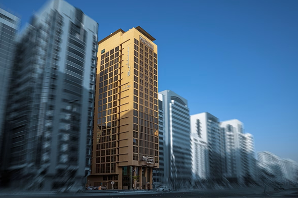 exterior view of centro al manhal