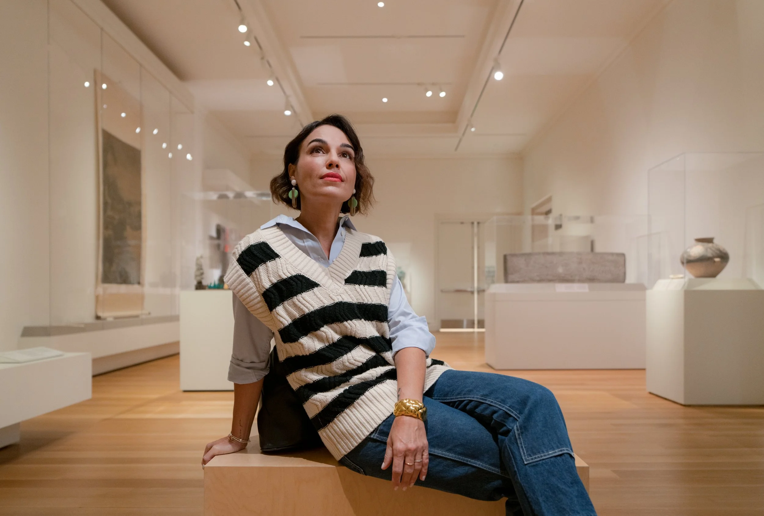 SantaBarbaraMuseumofArt_woman_interior02_PhotobyBlakeBronstad_CourtesyVisitSantaBarbara.jpg