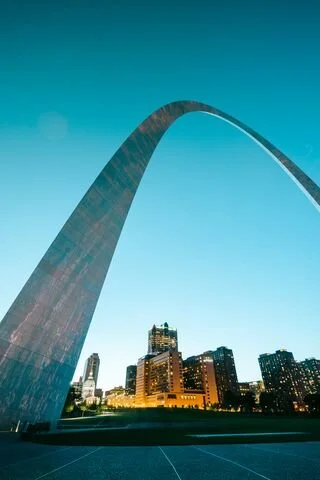 small-Gateway Arch National Park.jpg