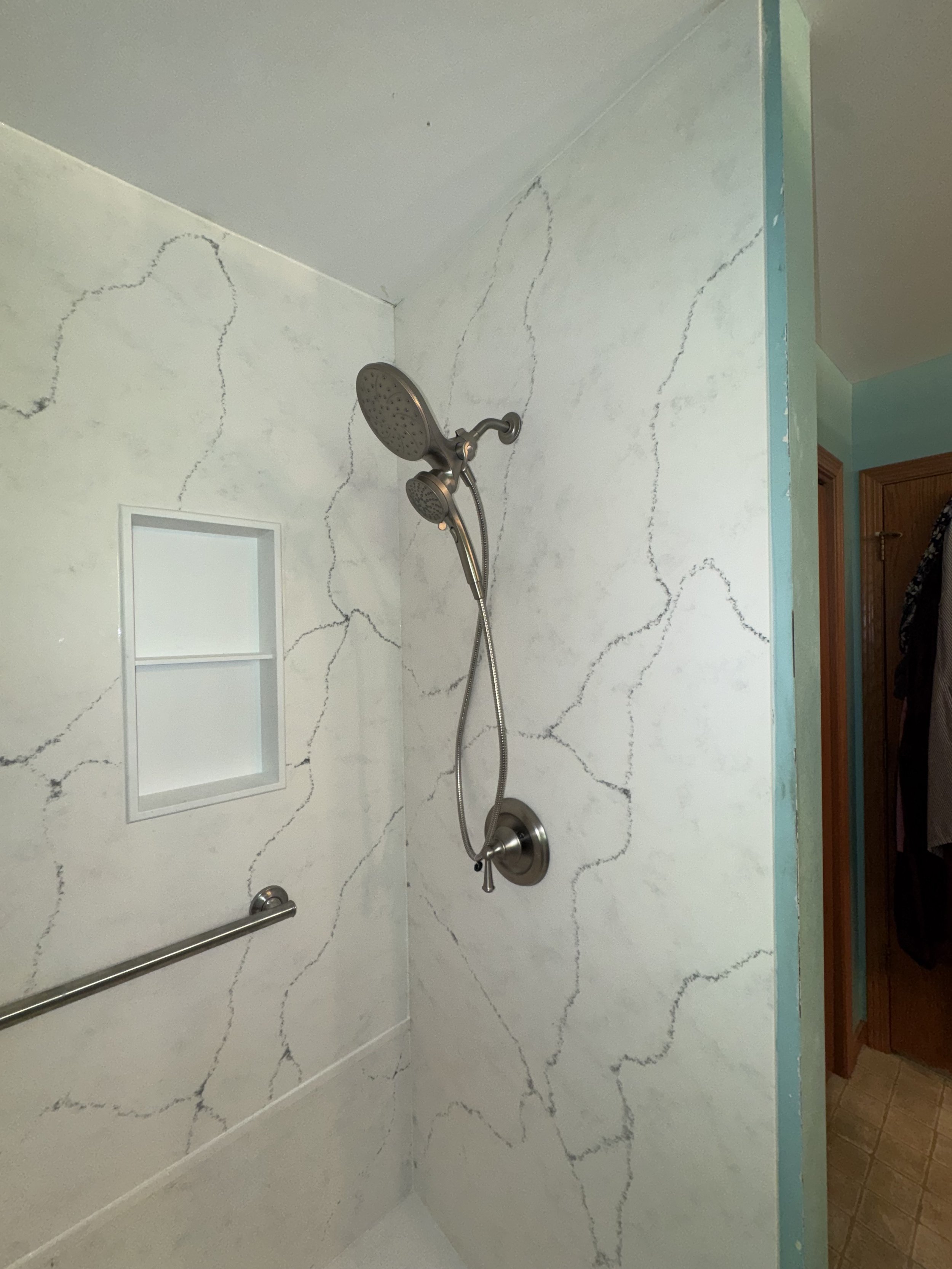 BATHROOM REMODEL -ROSELLE -SCHAUMBERG -NAPERVILLE- CHICAGO-MILWAUKEE- ROCKFORD-LAKE COUNTY - KANE COUNTY- DUPAGE COUNTY- LILSE -HOMER GLEN- DOWNERS GROVE - LOMBARD-OAKBROOK-HIONSDALE-BURR RIDGE- WILMETTE - HIGHLAND PARK- WOODSTOCK- AURORA - JOILET - 