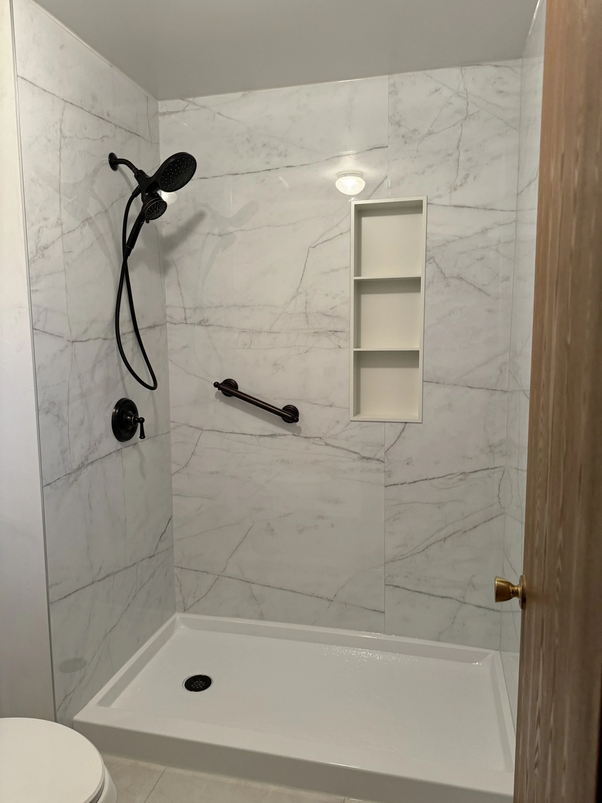 BATHROOM REMODEL -ROSELLE -SCHAUMBERG -NAPERVILLE- CHICAGO-MILWAUKEE- ROCKFORD-LAKE COUNTY - KANE COUNTY- DUPAGE COUNTY- LILSE -HOMER GLEN- DOWNERS GROVE - LOMBARD-OAKBROOK-HIONSDALE-BURR RIDGE- WILMETTE - HIGHLAND PARK- WOODSTOCK- AURORA - JOILET - 