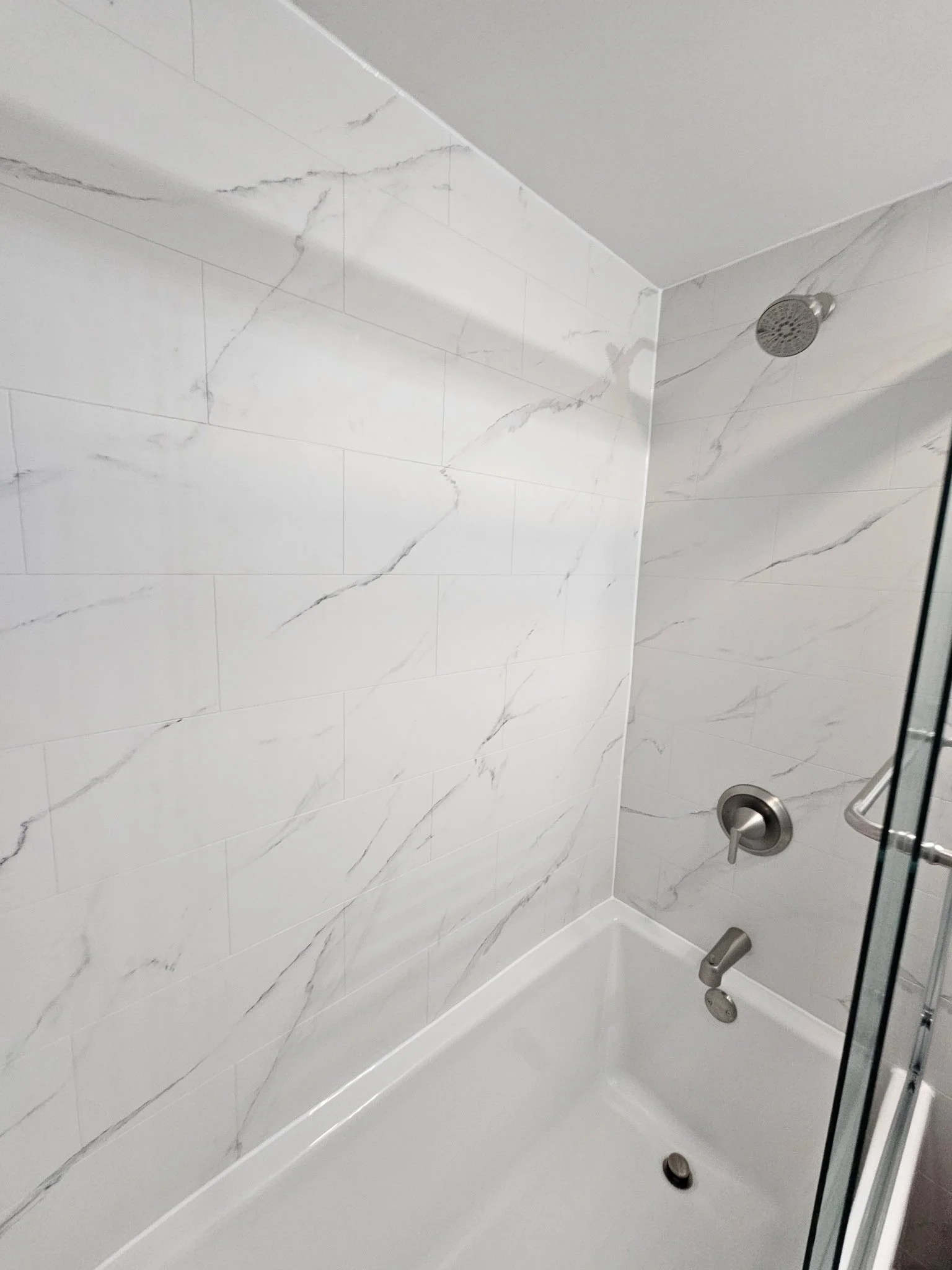 BATHROOM REMODEL -ROSELLE -SCHAUMBERG -NAPERVILLE- CHICAGO-MILWAUKEE- ROCKFORD-LAKE COUNTY - KANE COUNTY- DUPAGE COUNTY- LILSE -HOMER GLEN- DOWNERS GROVE - LOMBARD-OAKBROOK-HIONSDALE-BURR RIDGE- WILMETTE - HIGHLAND PARK- WOODSTOCK- AURORA - JOILET - 