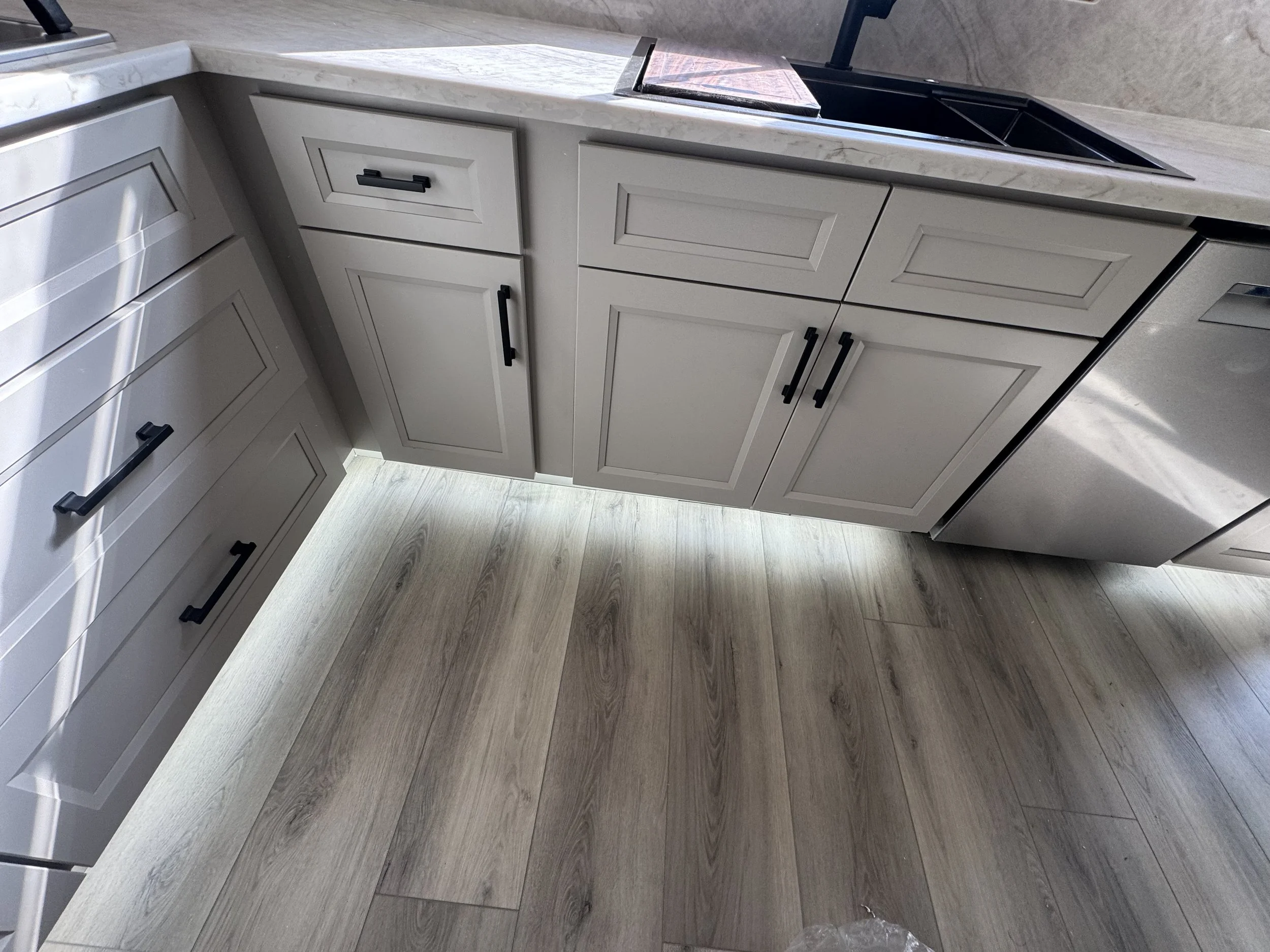 Kitchen remodeling Bathroom remodeling Kitchen and bath renovation Custom bathroom design — KASEYS CONTRACTORS https://www.kaseyscontractors.com/gallery/project-one-h346n-9696l Kitchen remodeling Bathroom remodeling Kitchen and bath renovation Custom