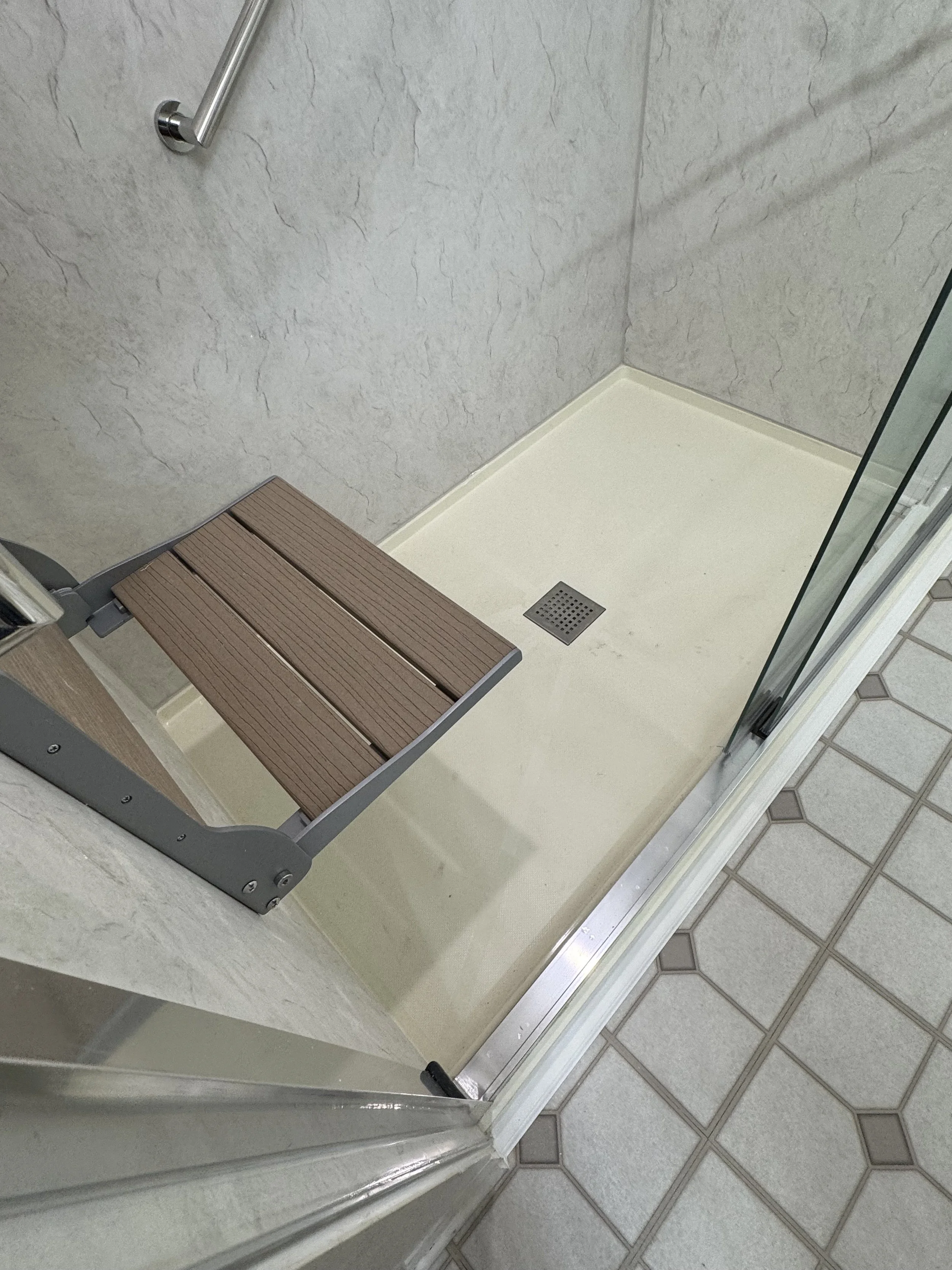 BATHROOM REMODEL -ROSELLE -SCHAUMBERG -NAPERVILLE- CHICAGO-MILWAUKEE- ROCKFORD-LAKE COUNTY - KANE COUNTY- DUPAGE COUNTY- LILSE -HOMER GLEN- DOWNERS GROVE - LOMBARD-OAKBROOK-HIONSDALE-BURR RIDGE- WILMETTE - HIGHLAND PARK- SKOKIE - KITCHEN REMODEL- NIL