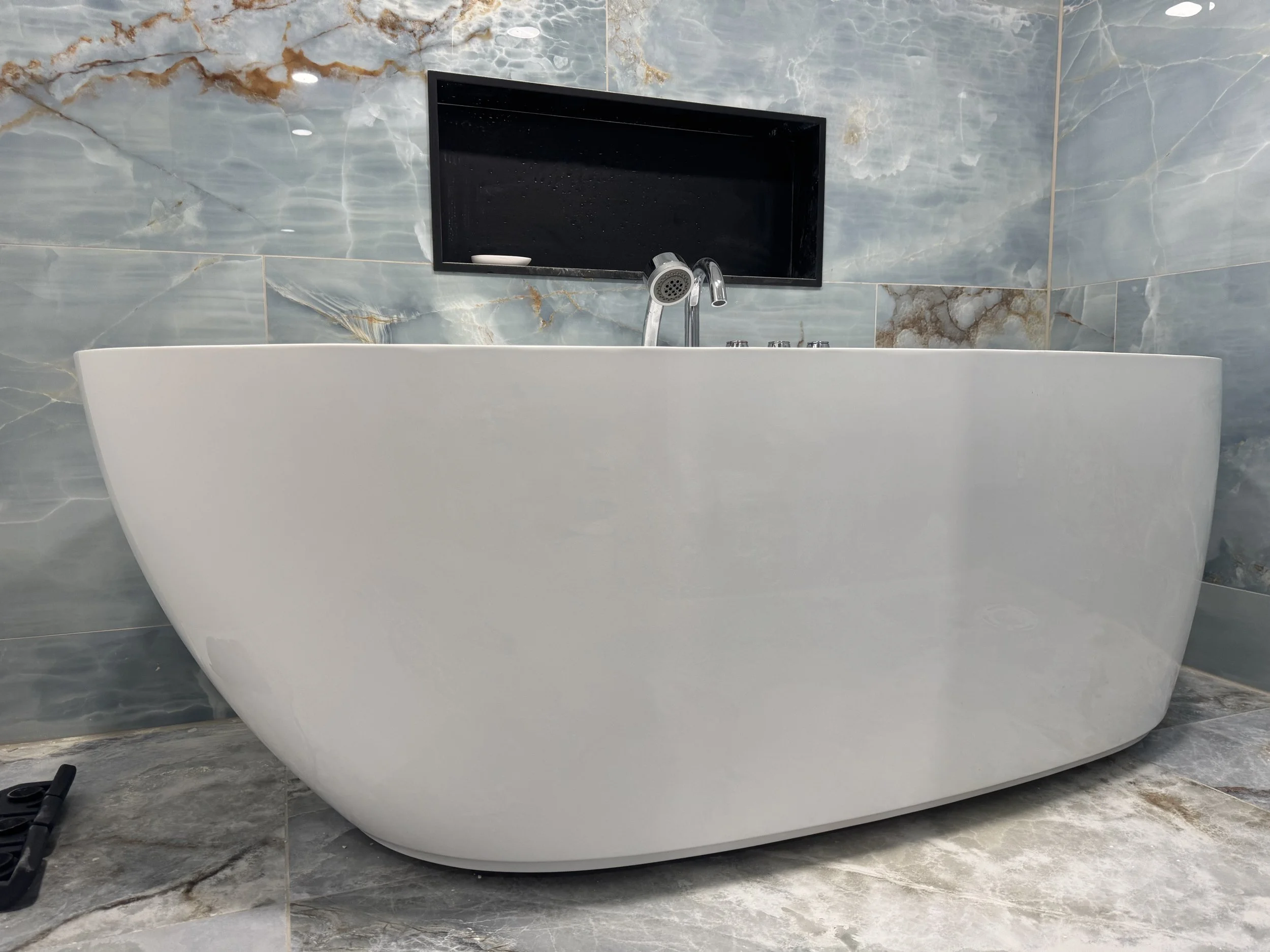 CUSTOM TILED FULL BASEMENT BATH - NAPERVILLE