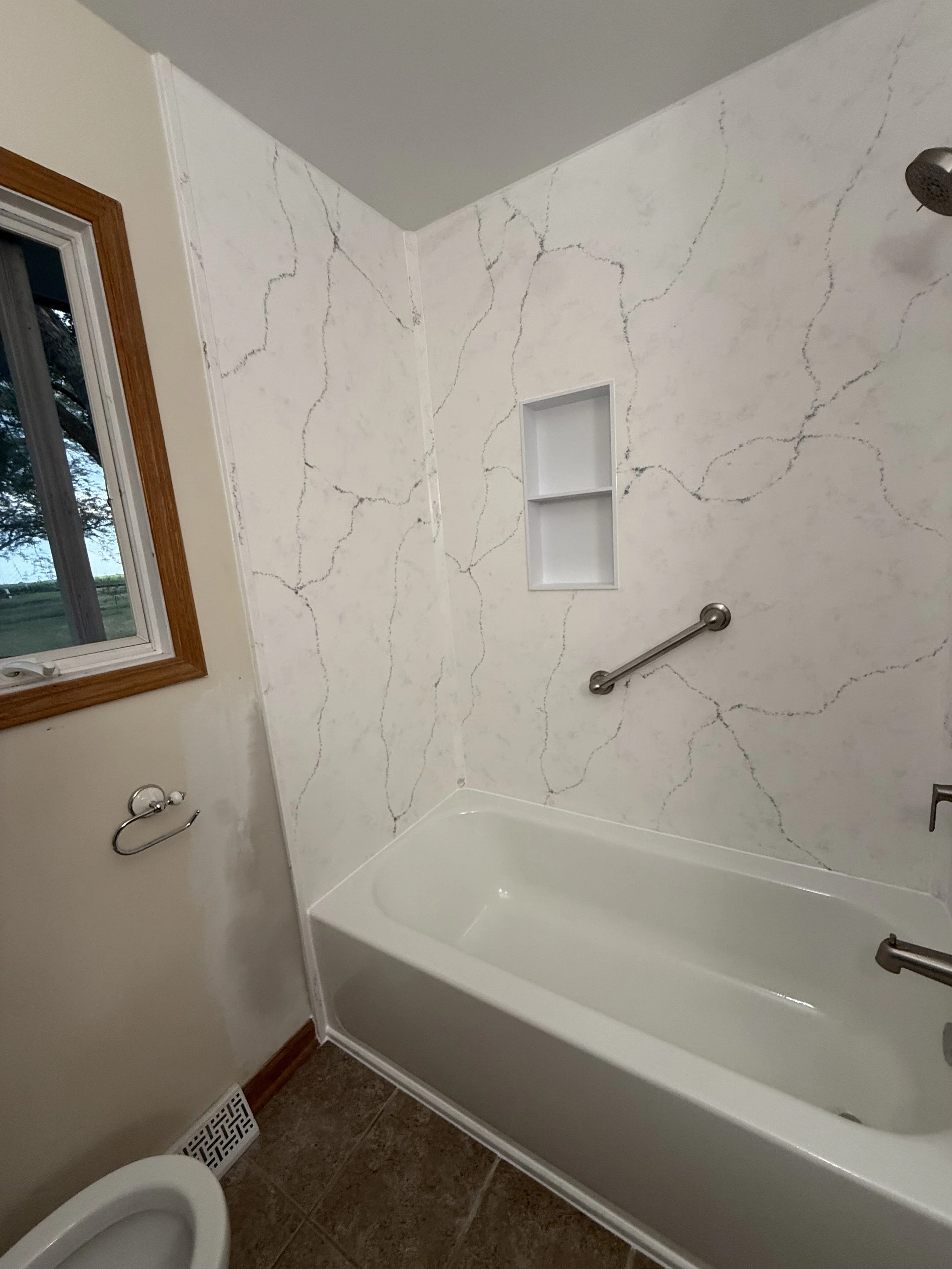 BATHROOM REMODEL -ROSELLE -SCHAUMBERG -NAPERVILLE- CHICAGO-MILWAUKEE- ROCKFORD-LAKE COUNTY - KANE COUNTY- DUPAGE COUNTY- LILSE -HOMER GLEN- DOWNERS GROVE - LOMBARD-OAKBROOK-HIONSDALE-BURR RIDGE- WILMETTE - HIGHLAND PARK- WOODSTOCK- AURORA - JOILET - 