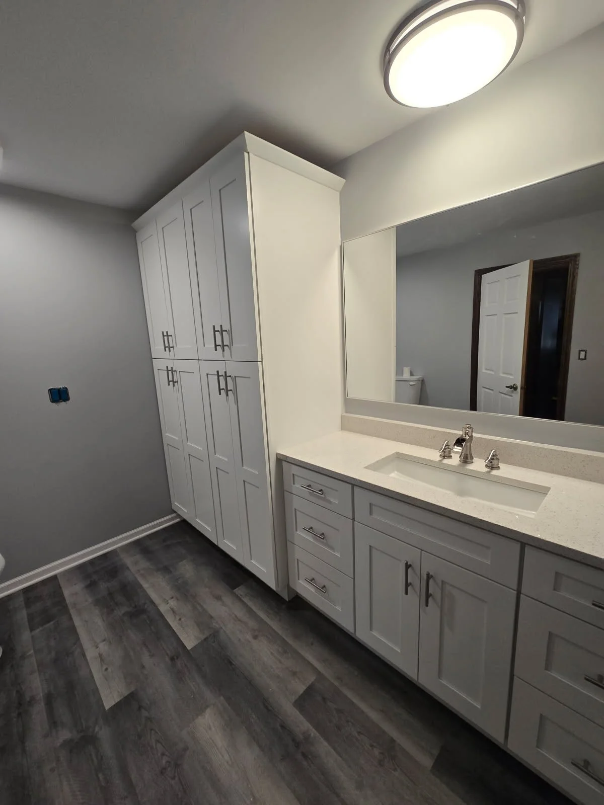 BATHROOM REMODEL -ROSELLE -SCHAUMBERG -NAPERVILLE- CHICAGO-MILWAUKEE- ROCKFORD-LAKE COUNTY - KANE COUNTY- DUPAGE COUNTY- LILSE -HOMER GLEN- DOWNERS GROVE - LOMBARD-OAKBROOK-HIONSDALE-BURR RIDGE- WILMETTE - HIGHLAND PARK- WOODSTOCK- AURORA - JOILET - 