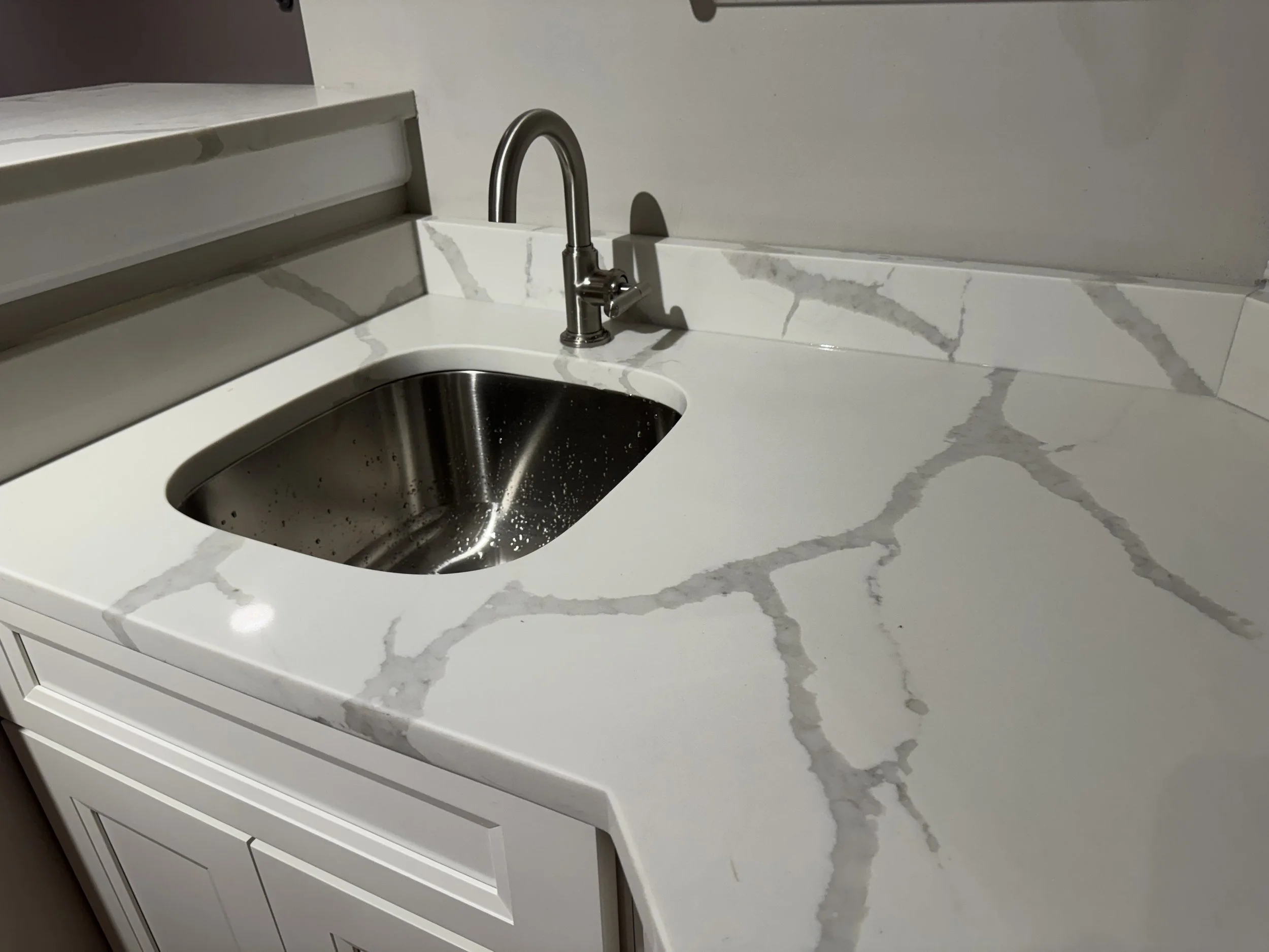 BATHROOM REMODEL -ROSELLE -SCHAUMBERG -NAPERVILLE- CHICAGO-MILWAUKEE- ROCKFORD-LAKE COUNTY - KANE COUNTY- DUPAGE COUNTY- LILSE -HOMER GLEN- DOWNERS GROVE - LOMBARD-OAKBROOK-HIONSDALE-BURR RIDGE- WILMETTE - HIGHLAND PARK- WOODSTOCK- AURORA - JOILET - 