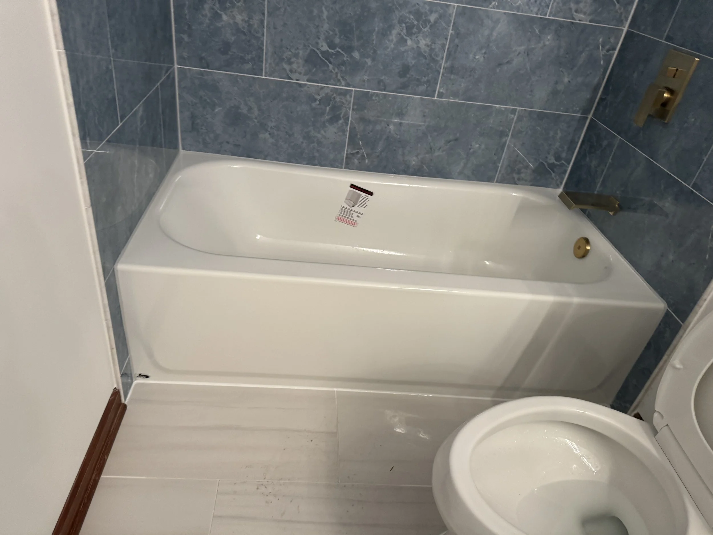 BATHROOM REMODEL -ROSELLE -SCHAUMBERG -NAPERVILLE- CHICAGO-MILWAUKEE- ROCKFORD-LAKE COUNTY - KANE COUNTY- DUPAGE COUNTY-  LILSE -HOMER GLEN- DOWNERS GROVE - LOMBARD-OAKBROOK-HIONSDALE-BURR RIDGE- WILMETTE - HIGHLAND PARK- SKOKIE - KITCHEN REMODEL- NI