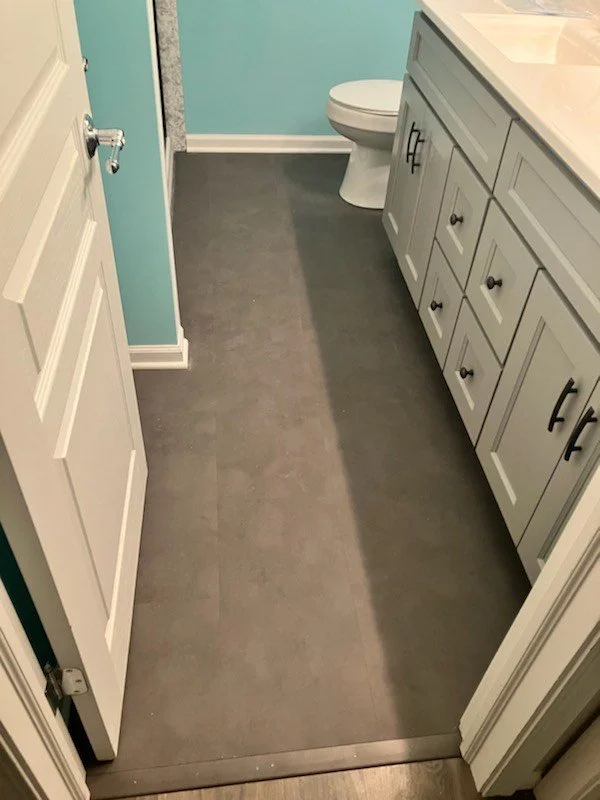 SEAMLESS LVT FLOORING FULL BATHROOM REMODEL