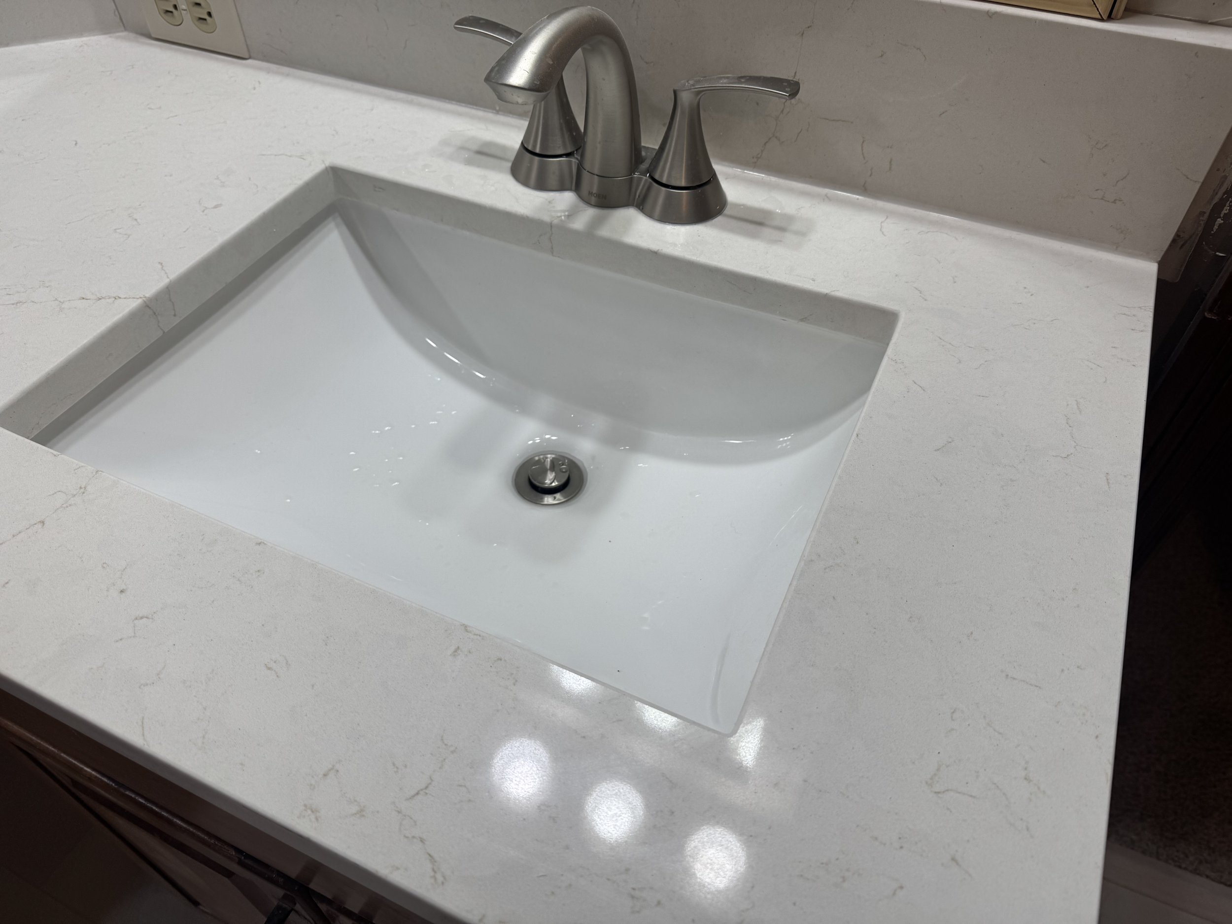 BATHROOM REMODEL -ROSELLE -SCHAUMBERG -NAPERVILLE- CHICAGO-MILWAUKEE- ROCKFORD-LAKE COUNTY - KANE COUNTY- DUPAGE COUNTY- LILSE -HOMER GLEN- DOWNERS GROVE - LOMBARD-OAKBROOK-HIONSDALE-BURR RIDGE- WILMETTE - HIGHLAND PARK- WOODSTOCK- AURORA - JOILET - 