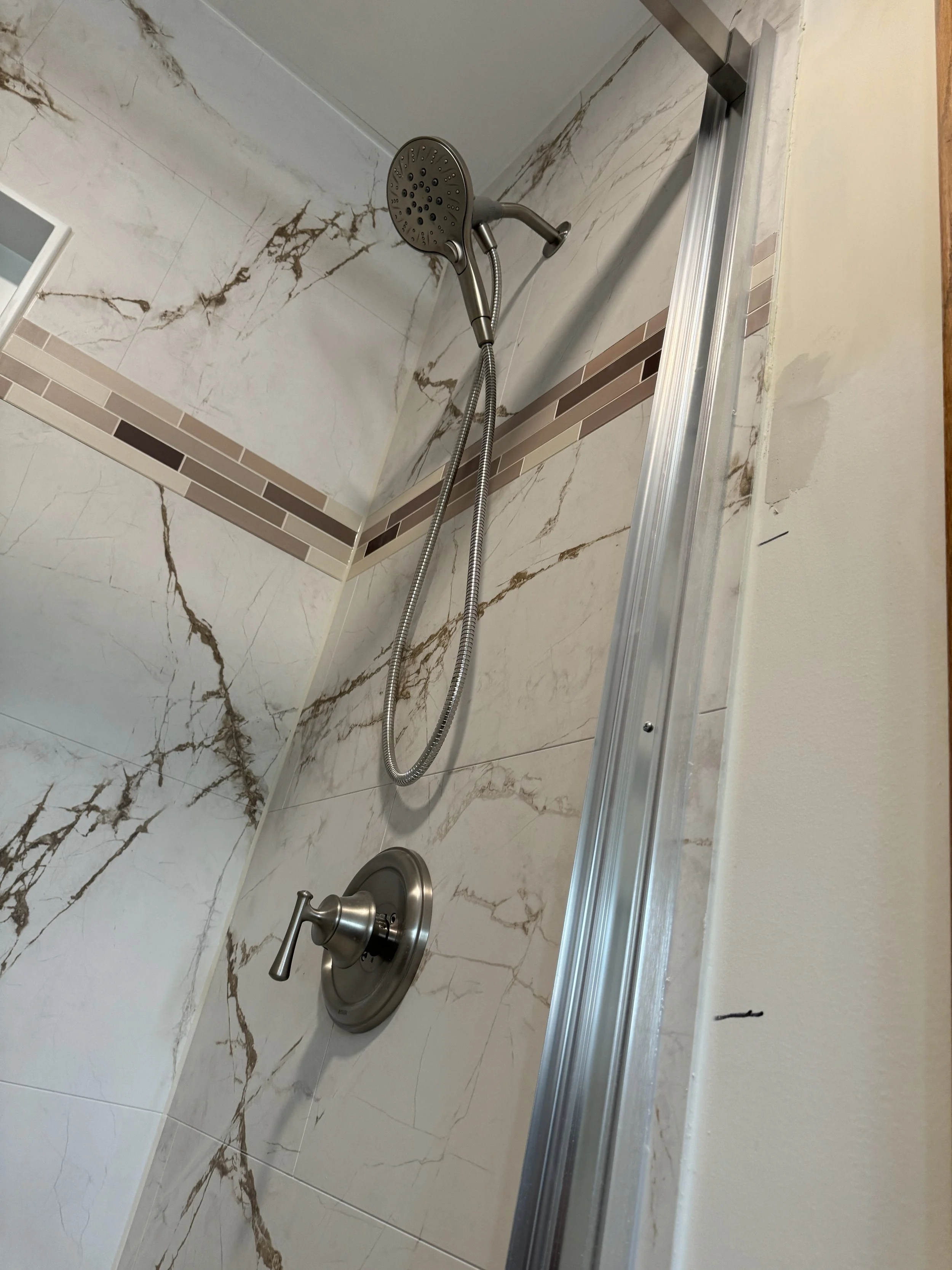 DECO PIONEER WALL SYSTEM FULL BATHROOM REMODEL