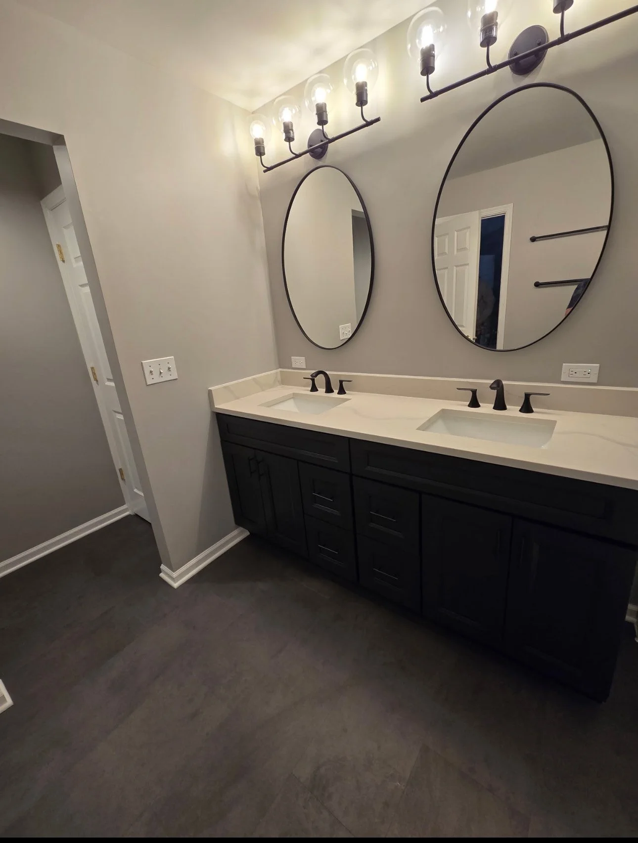 BATHROOM REMODEL -ROSELLE -SCHAUMBERG -NAPERVILLE- CHICAGO-MILWAUKEE- ROCKFORD-LAKE COUNTY - KANE COUNTY- DUPAGE COUNTY- LILSE -HOMER GLEN- DOWNERS GROVE - LOMBARD-OAKBROOK-HIONSDALE-BURR RIDGE- WILMETTE - HIGHLAND PARK- WOODSTOCK- AURORA - JOILET - 