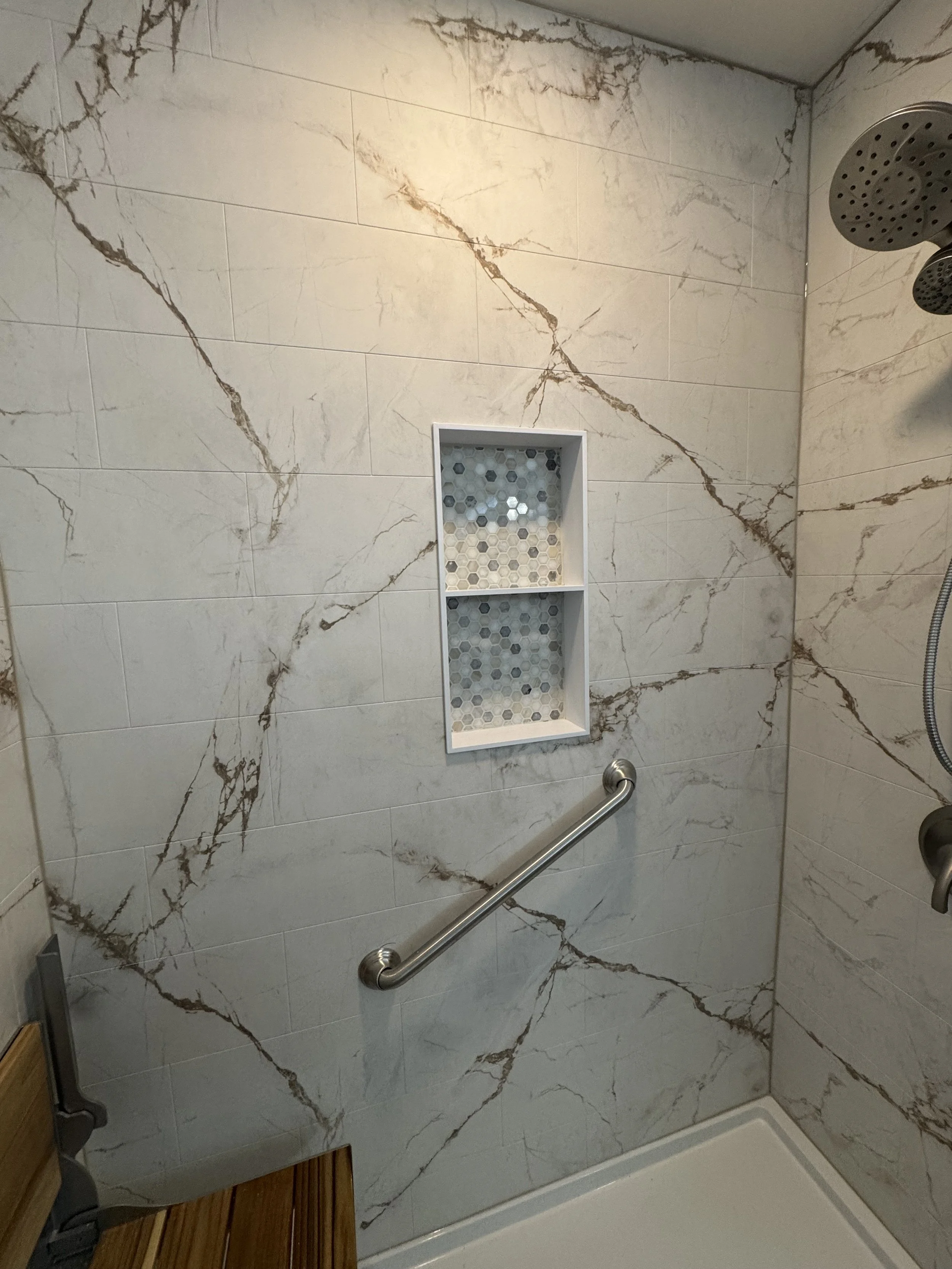 Kitchen remodeling
Bathroom remodeling
Kitchen and bath renovation
Custom bathroom design ROSELLE DUPAGE LAKE COOK KANE DEKALB