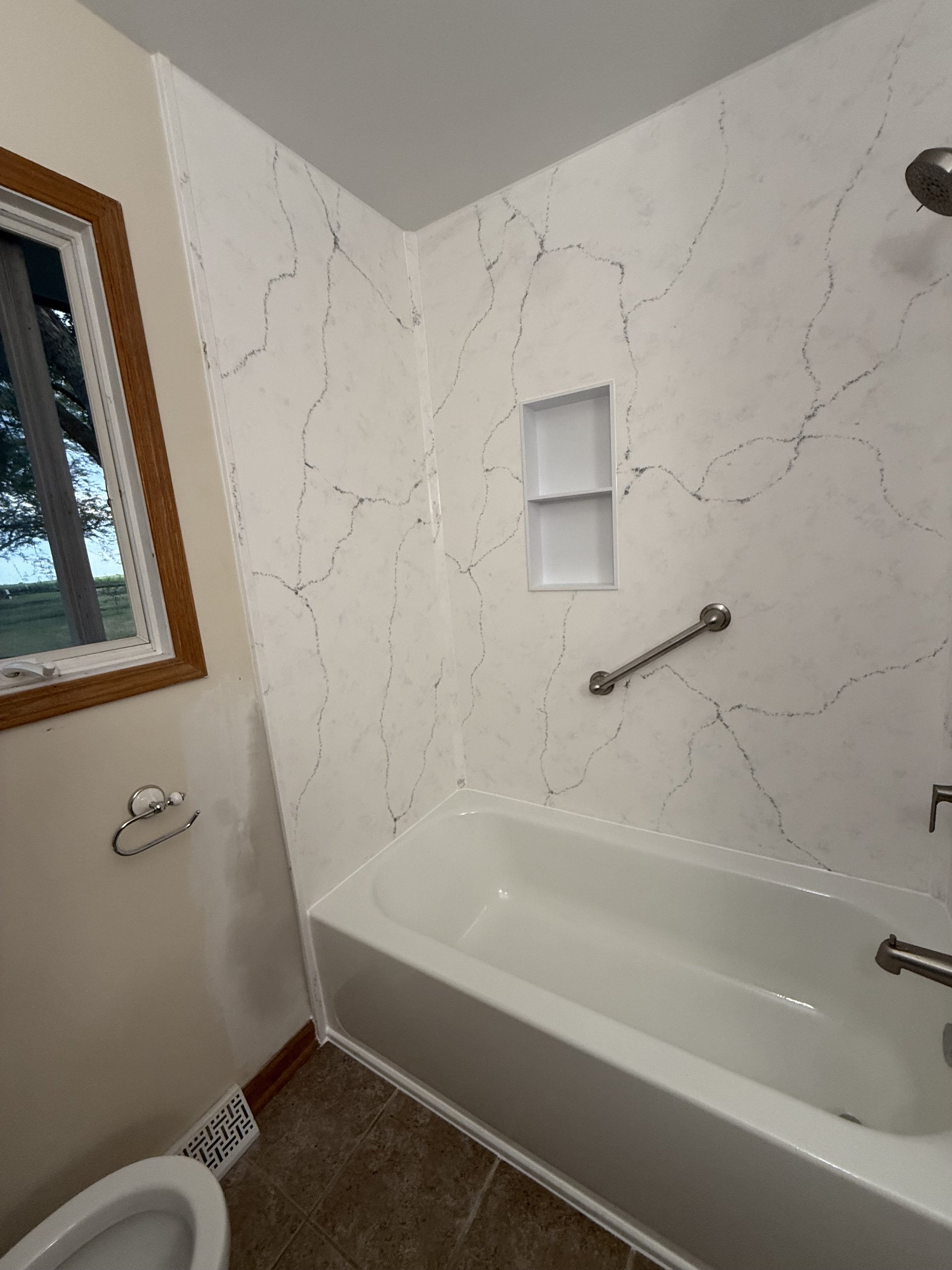 BATHROOM REMODEL -ROSELLE -SCHAUMBERG -NAPERVILLE- CHICAGO-MILWAUKEE- ROCKFORD-LAKE COUNTY - KANE COUNTY- DUPAGE COUNTY- LILSE -HOMER GLEN- DOWNERS GROVE - LOMBARD-OAKBROOK-HIONSDALE-BURR RIDGE- WILMETTE - HIGHLAND PARK- WOODSTOCK- AURORA - JOILET - 