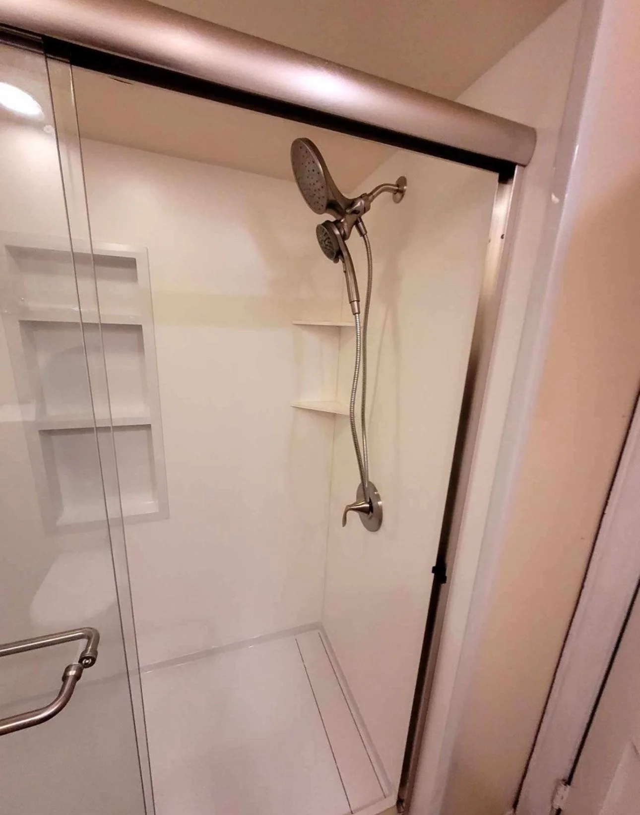 BATHROOM REMODEL -ROSELLE -SCHAUMBERG -NAPERVILLE- CHICAGO-MILWAUKEE- ROCKFORD-LAKE COUNTY - KANE COUNTY- DUPAGE COUNTY- LILSE -HOMER GLEN- DOWNERS GROVE - LOMBARD-OAKBROOK-HIONSDALE-BURR RIDGE- WILMETTE - HIGHLAND PARK- WOODSTOCK- AURORA - JOILET - 