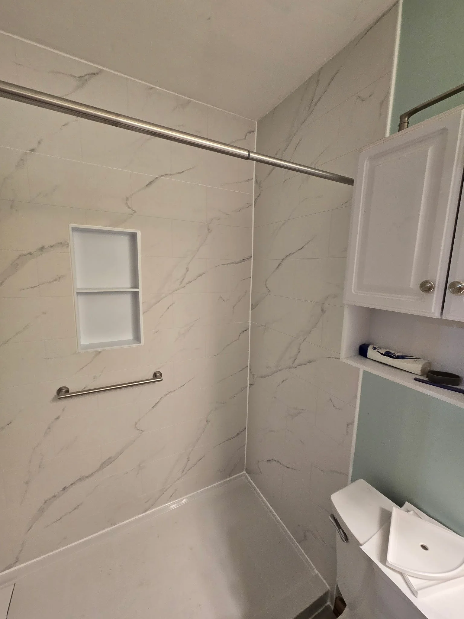 BATHROOM REMODEL -ROSELLE -SCHAUMBERG -NAPERVILLE- CHICAGO-MILWAUKEE- ROCKFORD-LAKE COUNTY - KANE COUNTY- DUPAGE COUNTY- LILSE -HOMER GLEN- DOWNERS GROVE - LOMBARD-OAKBROOK-HIONSDALE-BURR RIDGE- WILMETTE - HIGHLAND PARK- SKOKIE - KITCHEN REMODEL- NIL