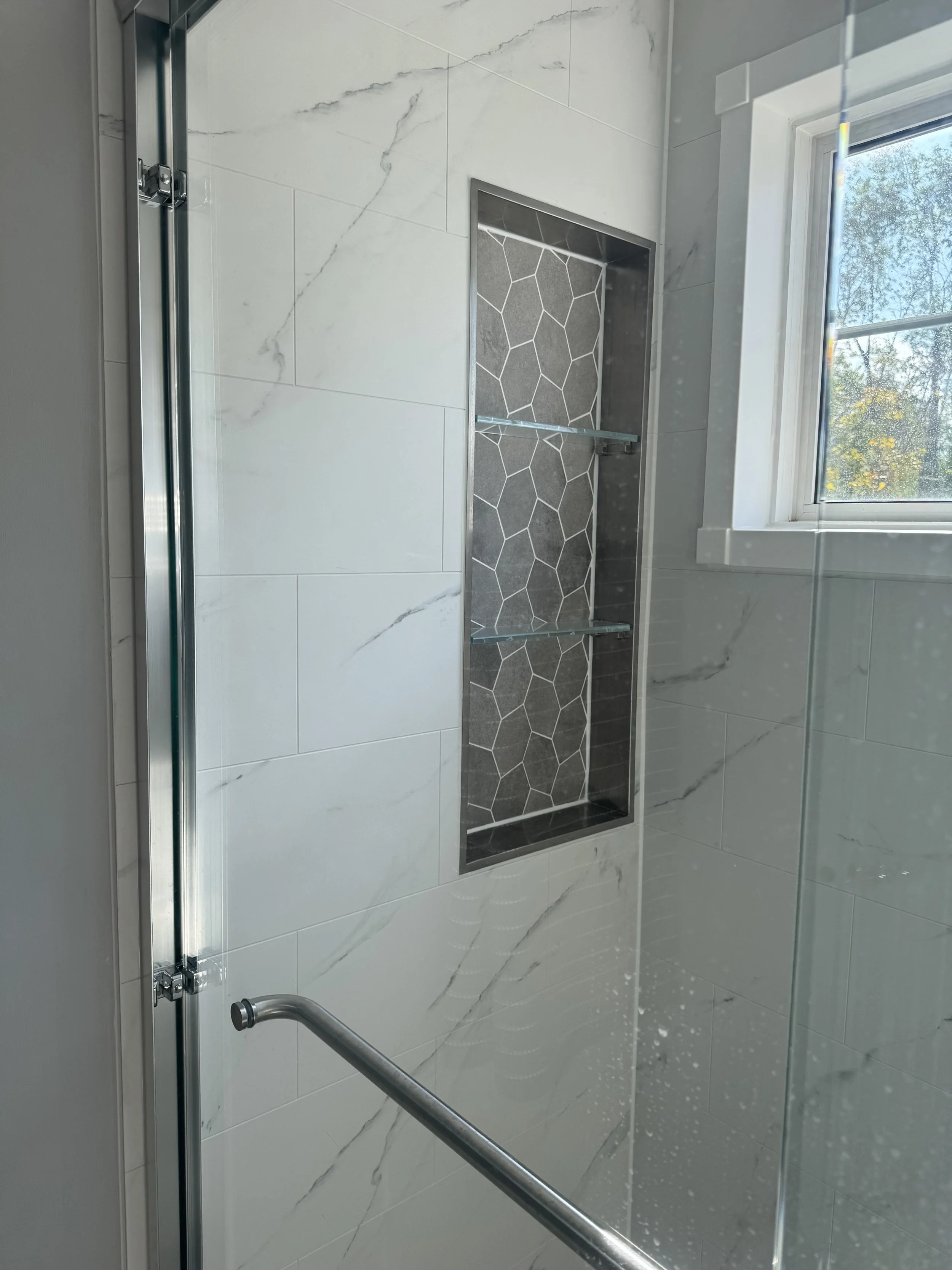 BATHROOM REMODEL -ROSELLE -SCHAUMBERG -NAPERVILLE- CHICAGO-MILWAUKEE- ROCKFORD-LAKE COUNTY - KANE COUNTY- DUPAGE COUNTY- LILSE -HOMER GLEN- DOWNERS GROVE - LOMBARD-OAKBROOK-HIONSDALE-BURR RIDGE- WILMETTE - HIGHLAND PARK- WOODSTOCK- AURORA - JOILET - 