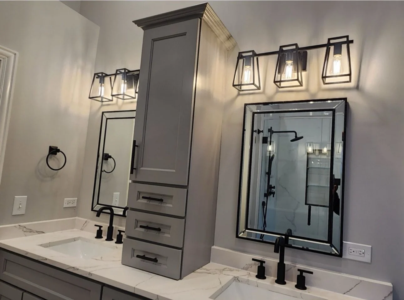 CUSTOM VANITY BATHROOM REMODEL