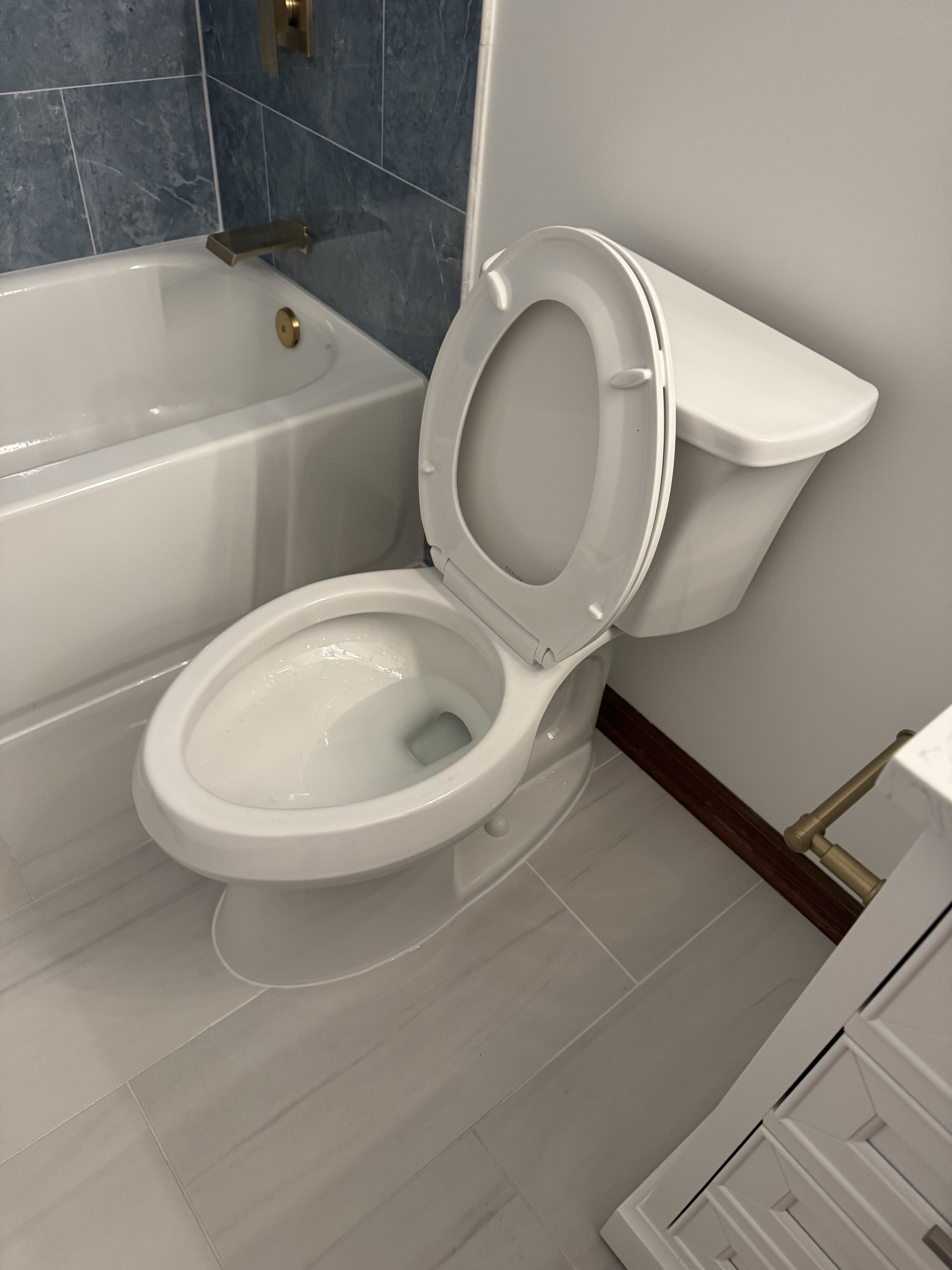 BATHROOM REMODEL -ROSELLE -SCHAUMBERG -NAPERVILLE- CHICAGO-MILWAUKEE- ROCKFORD-LAKE COUNTY - KANE COUNTY- DUPAGE COUNTY-  LILSE -HOMER GLEN- DOWNERS GROVE - LOMBARD-OAKBROOK-HIONSDALE-BURR RIDGE- WILMETTE - HIGHLAND PARK- SKOKIE - KITCHEN REMODEL- NI