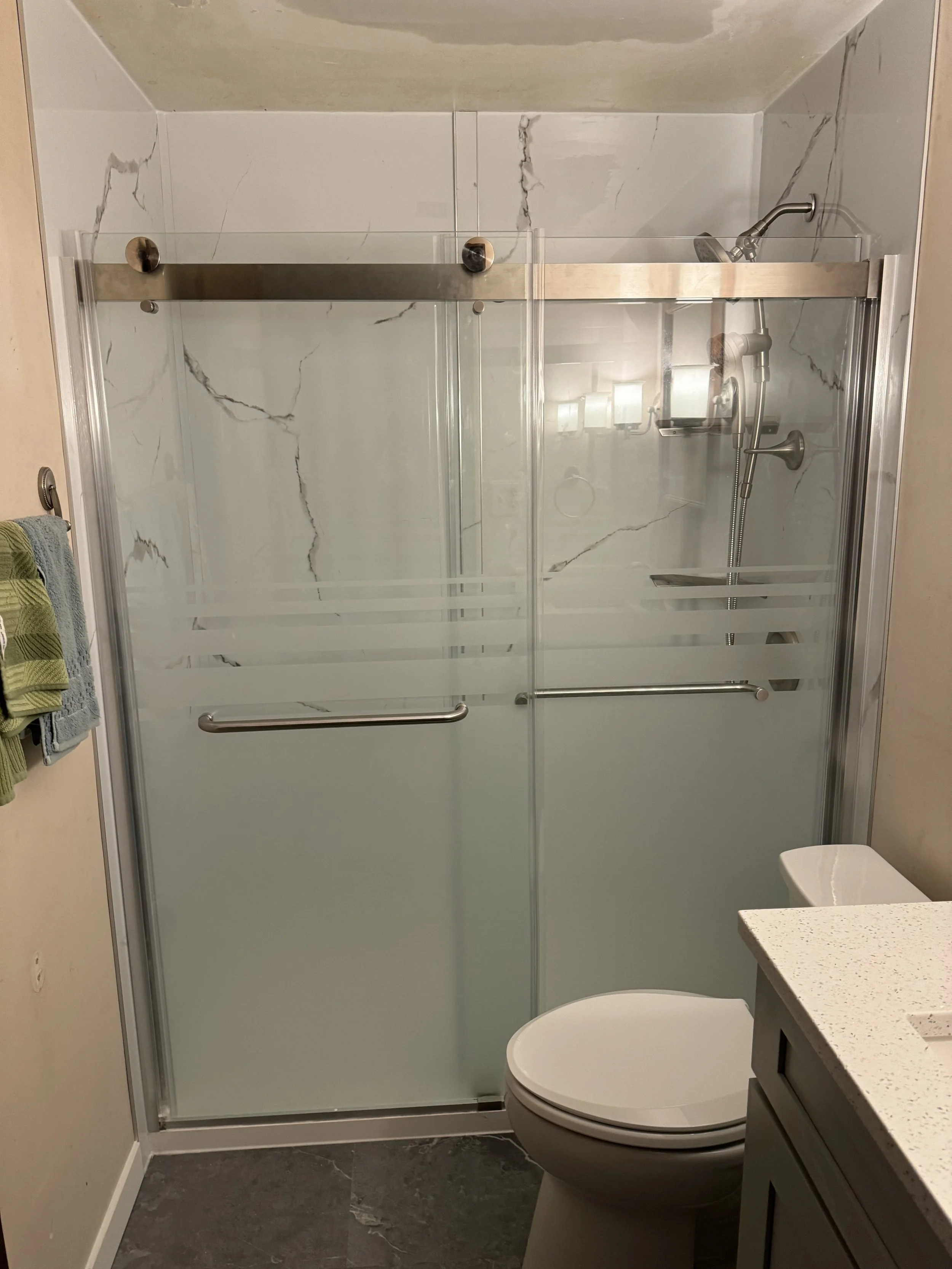 Kitchen remodeling

Bathroom remodeling

Kitchen and bath renovation

Custom bathroom design