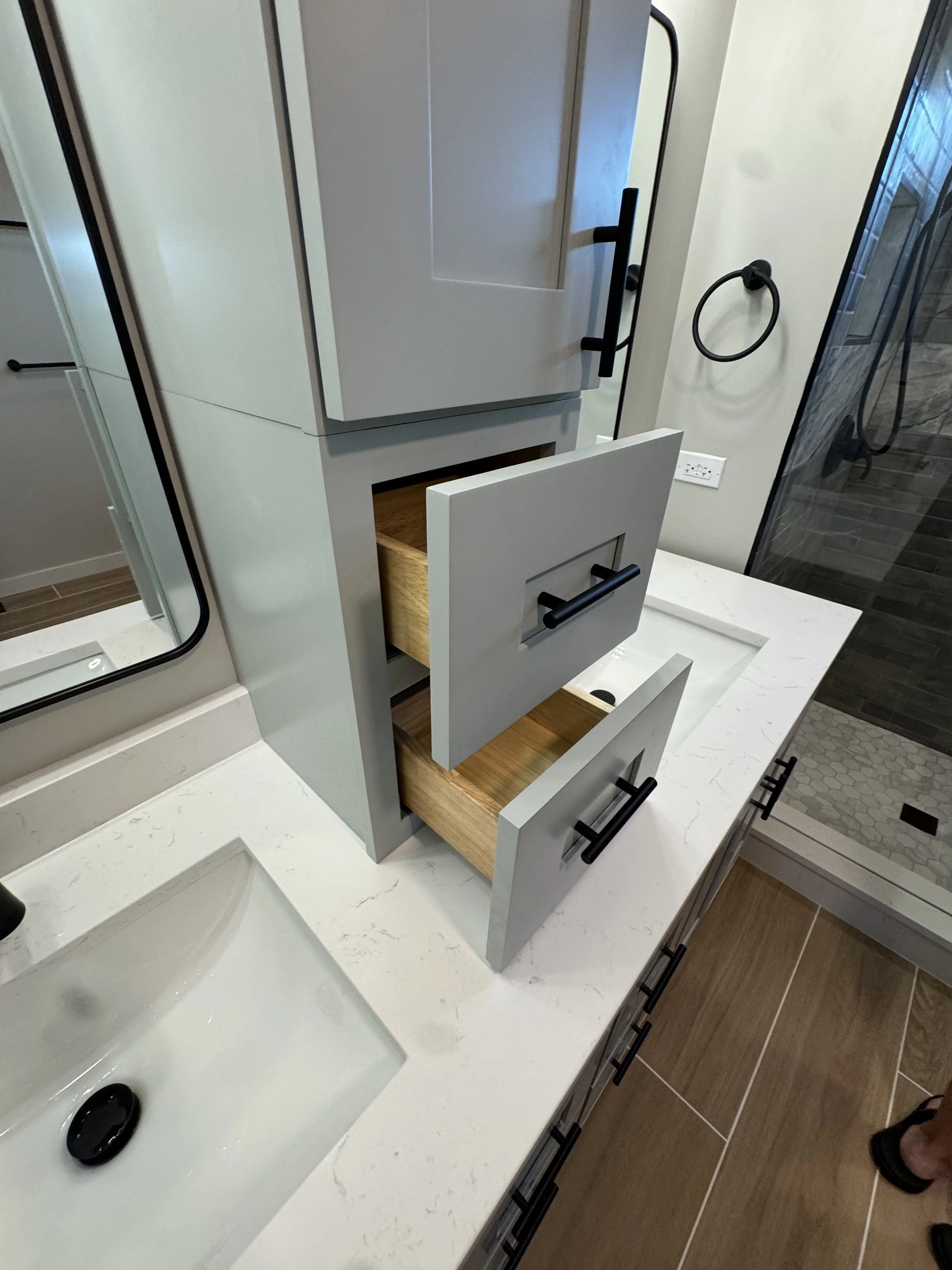 Kitchen remodeling Bathroom remodeling Kitchen and bath renovation Custom bathroom design — KASEYS CONTRACTORS https://www.kaseyscontractors.com/gallery/project-one-h346n-9696l Kitchen remodeling Bathroom remodeling Kitchen and bath renovation Custom
