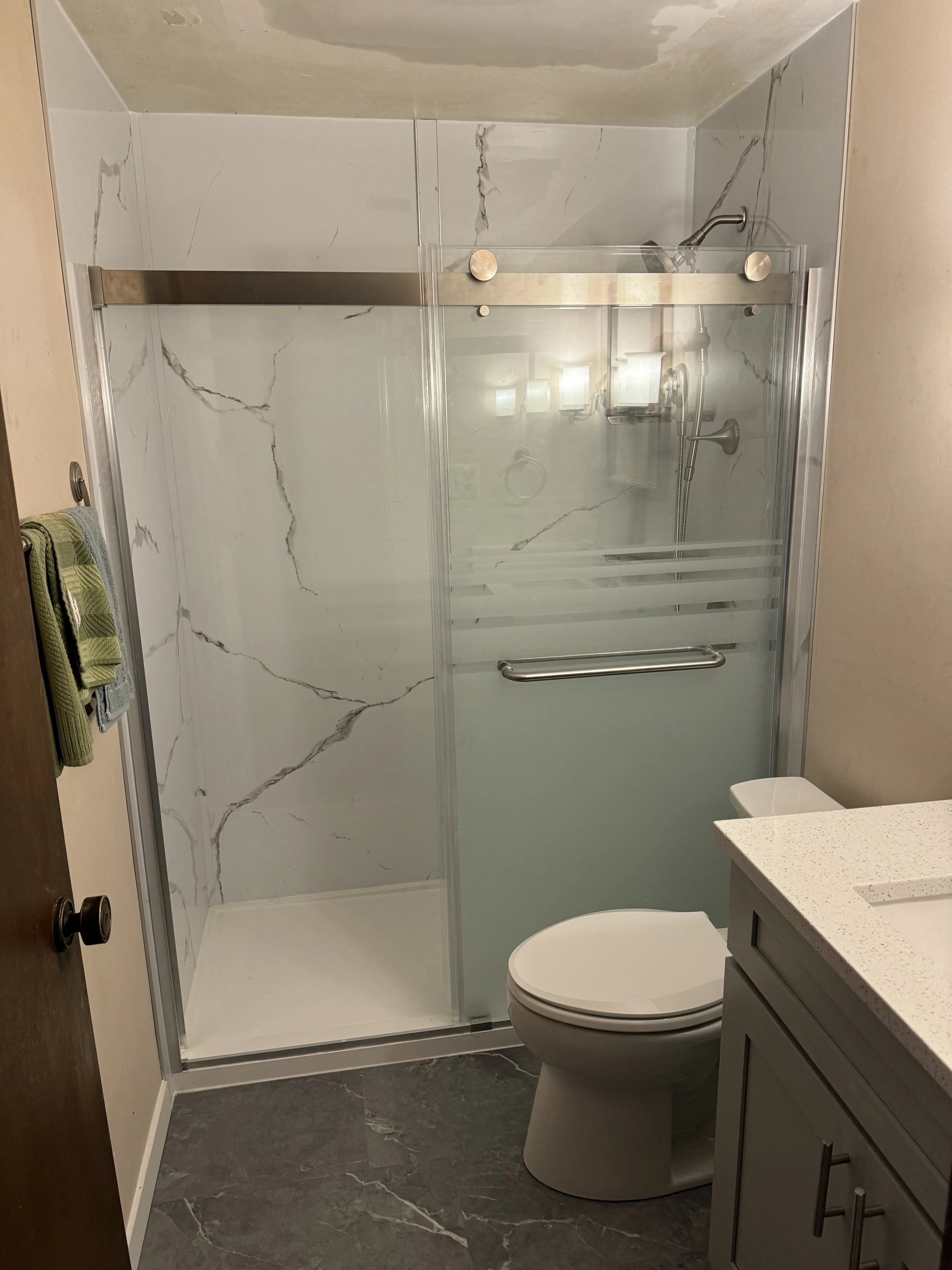 Kitchen remodeling

Bathroom remodeling

Kitchen and bath renovation

Custom bathroom design