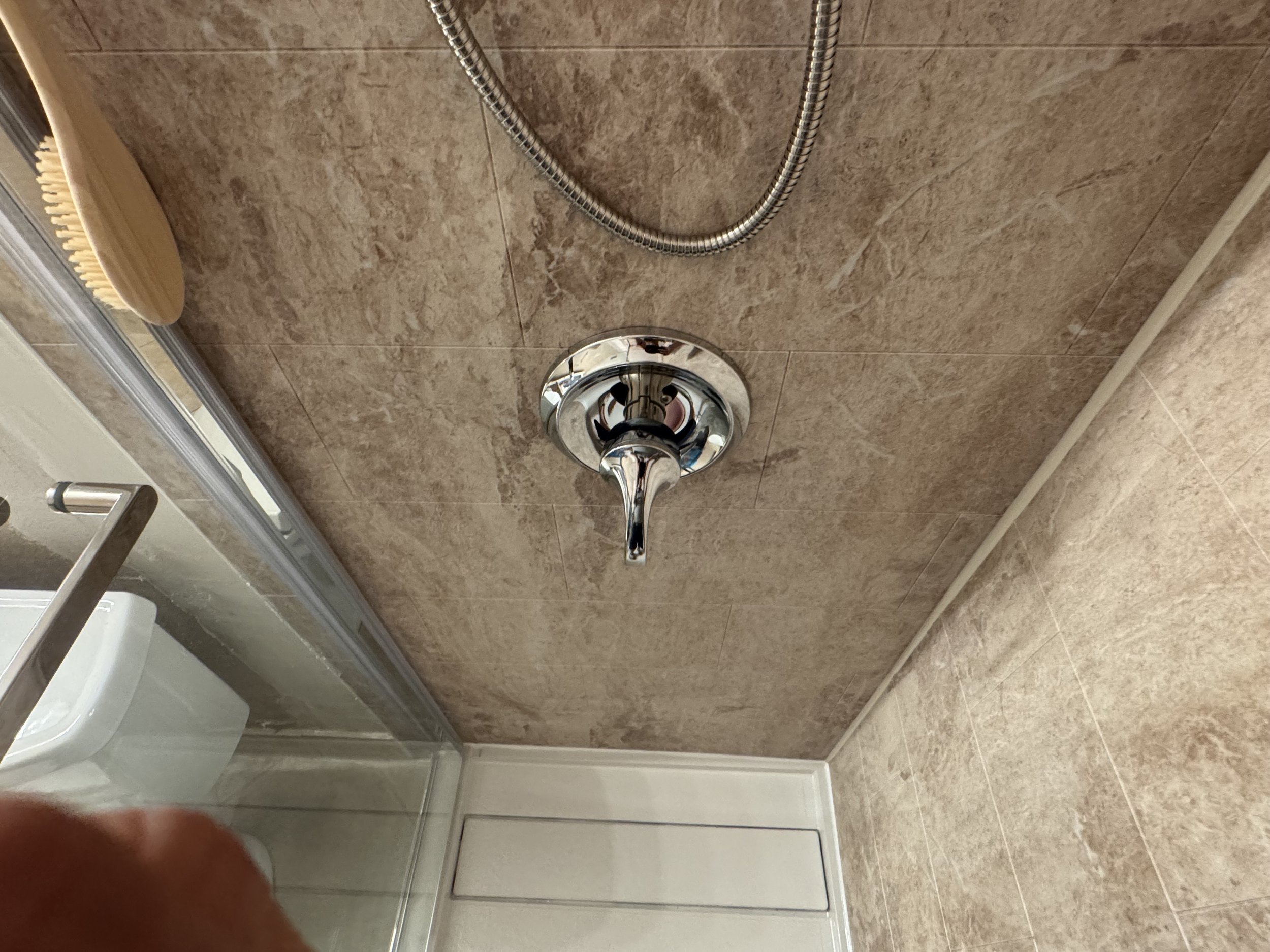 Kitchen remodeling Bathroom remodeling Kitchen and bath renovation Custom bathroom design — KASEYS CONTRACTORS https://www.kaseyscontractors.com/gallery/project-one-h346n-9696l Kitchen remodeling Bathroom remodeling Kitchen and bath renovation Custom