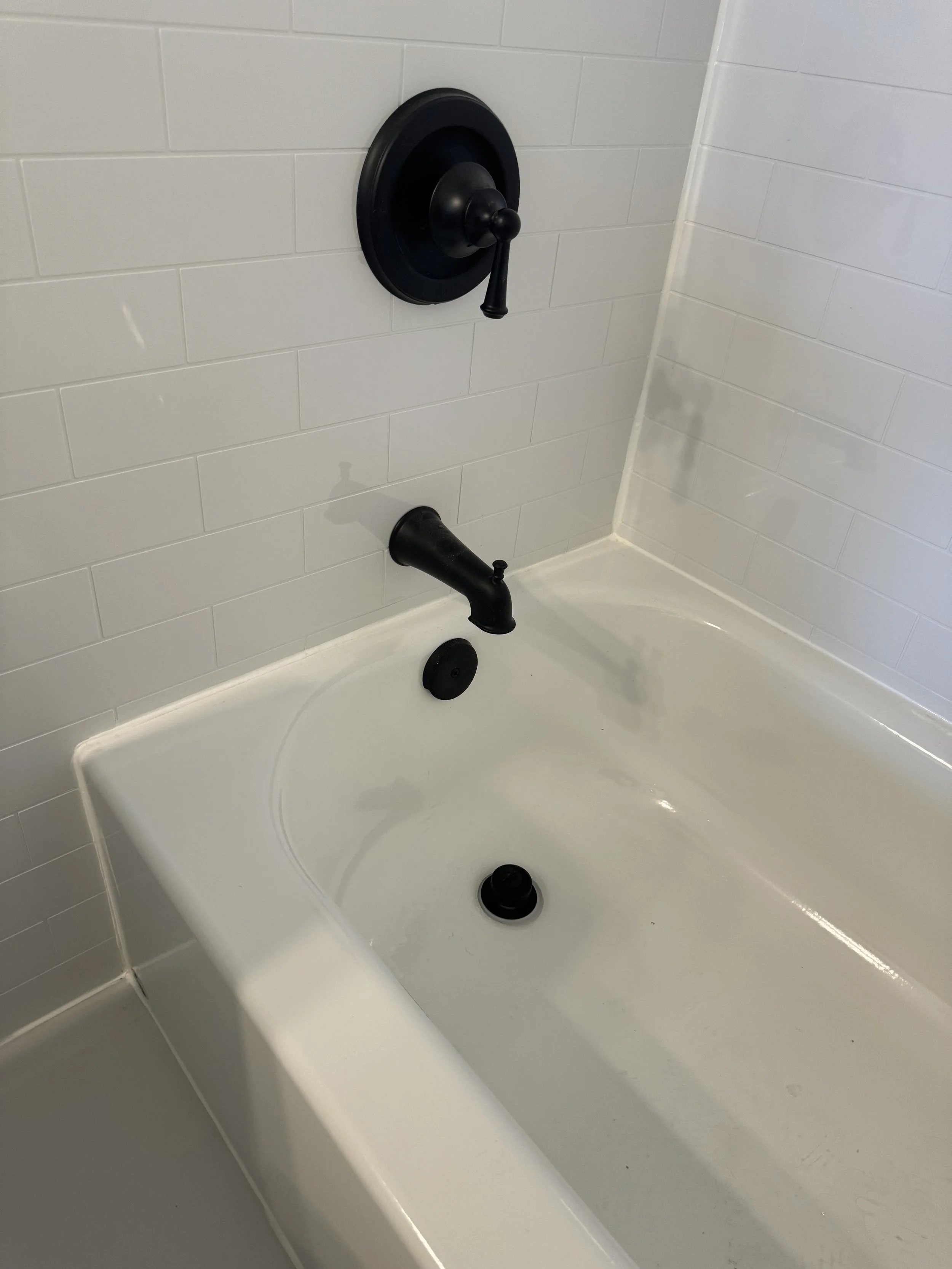 NEW BATH TUB FULL BATHROOM REMODEL
