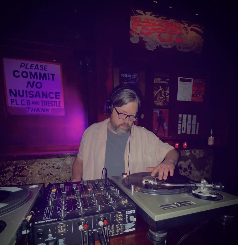 DON’T ROCK THE JUKEBOX - DJ LOST GONZO