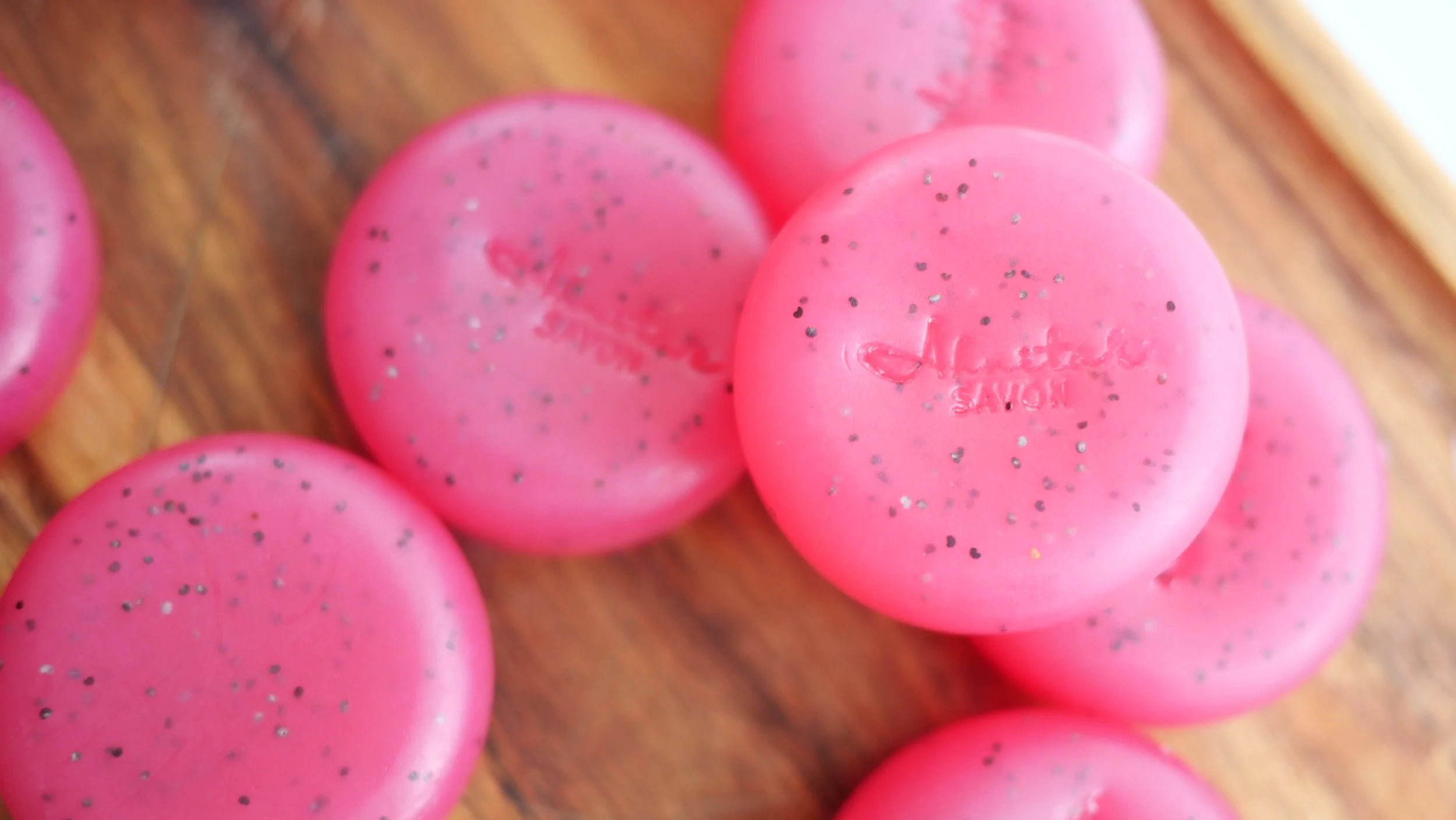 Ahnita's Savon Wata Melon Pop Soap