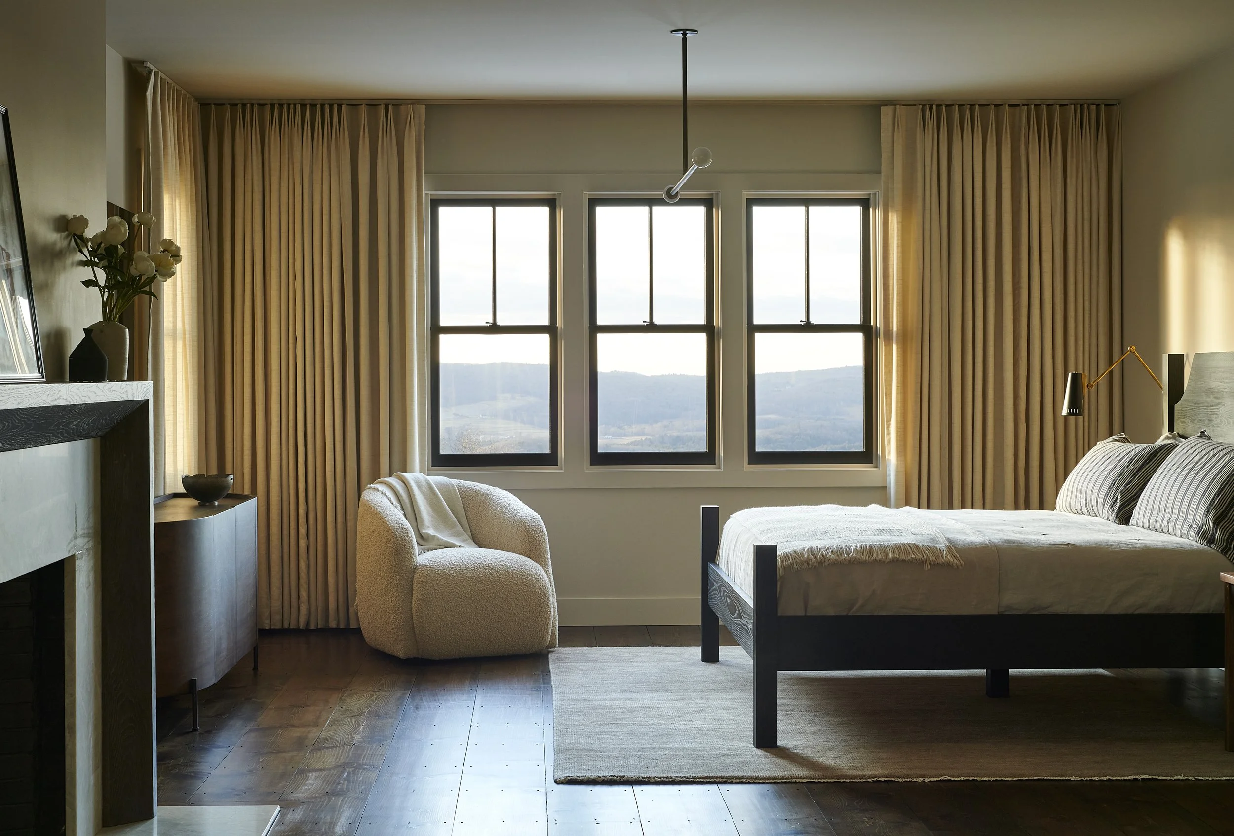 JC_MountainHouse_PrimaryBR_1_041.jpg