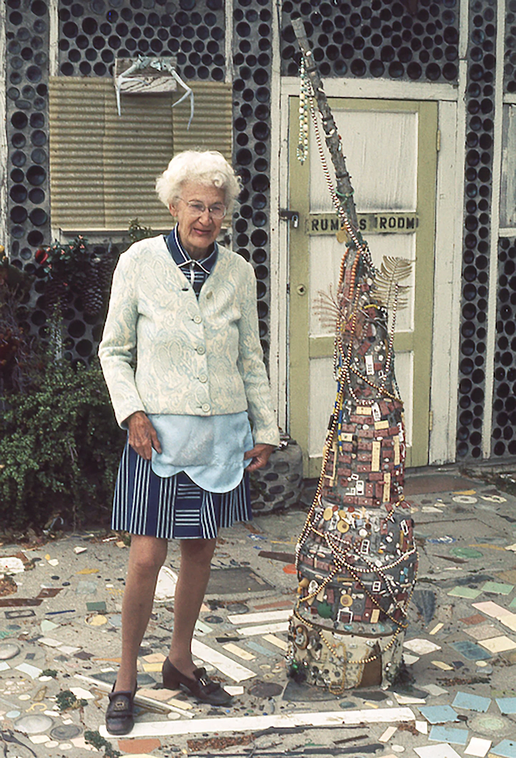 Pre-1994 Earthquake
James Smith Pierce 1976