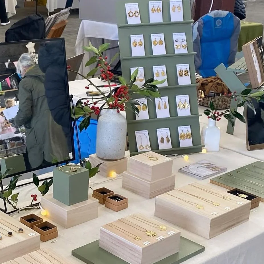 It all kicks off next weekend!!!!!! 🎄 🛍️ 
Find me at @localmakersmarket in Wanstead on Saturday 1 November and the fabulous @holtmarket in North Norfolk on Sunday the 2nd of November. These are my first two festive markets of the season so I can&r