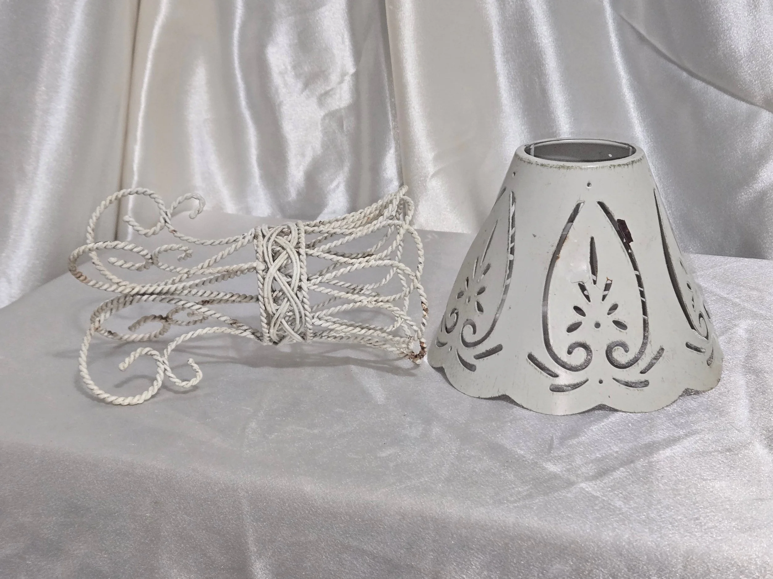 Side view vintage candle holder with shade