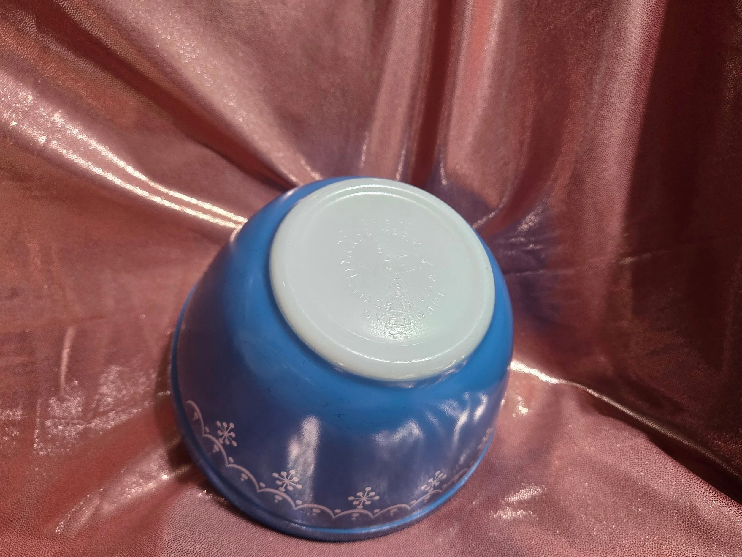 Pyrex Cinderella bowls Snowflake Blue pattern