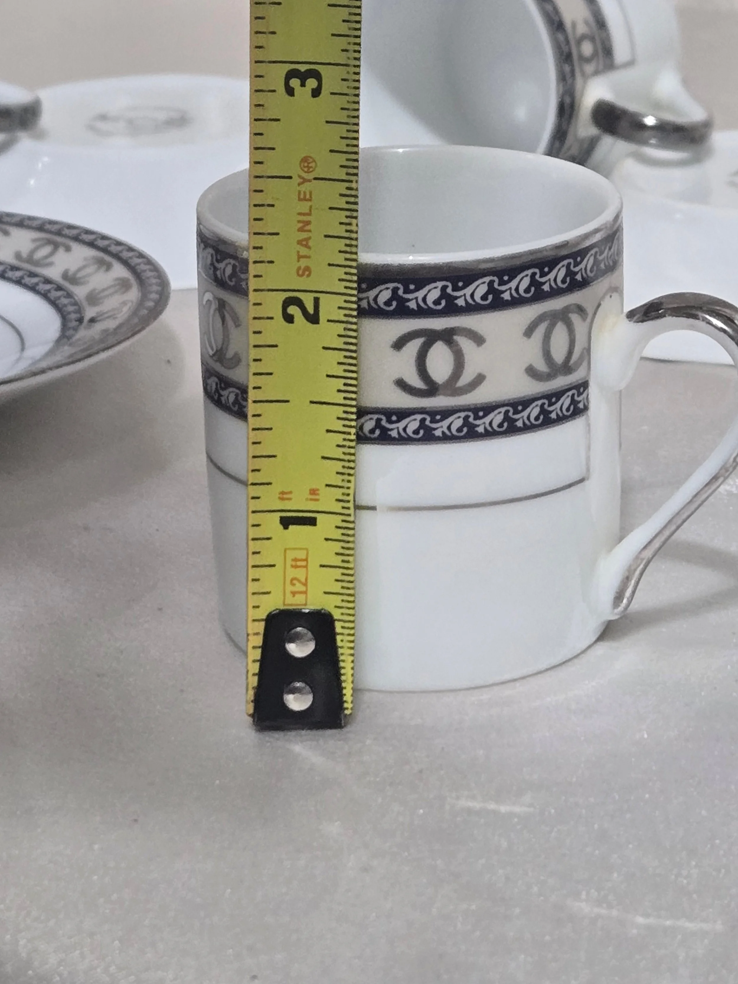 Image showing the measurements of the cups height
