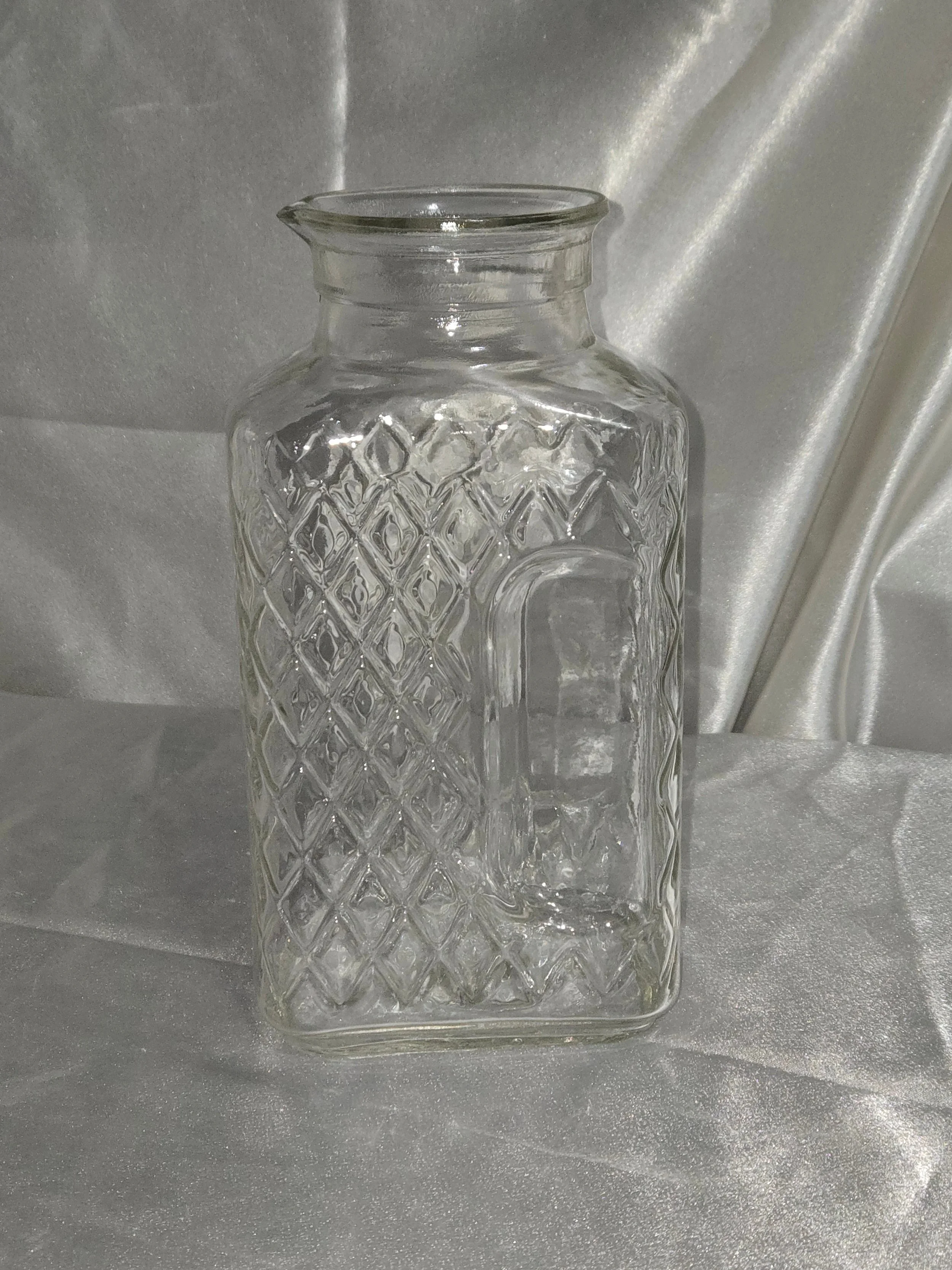 Mid century Anchor Hocking glass decanter