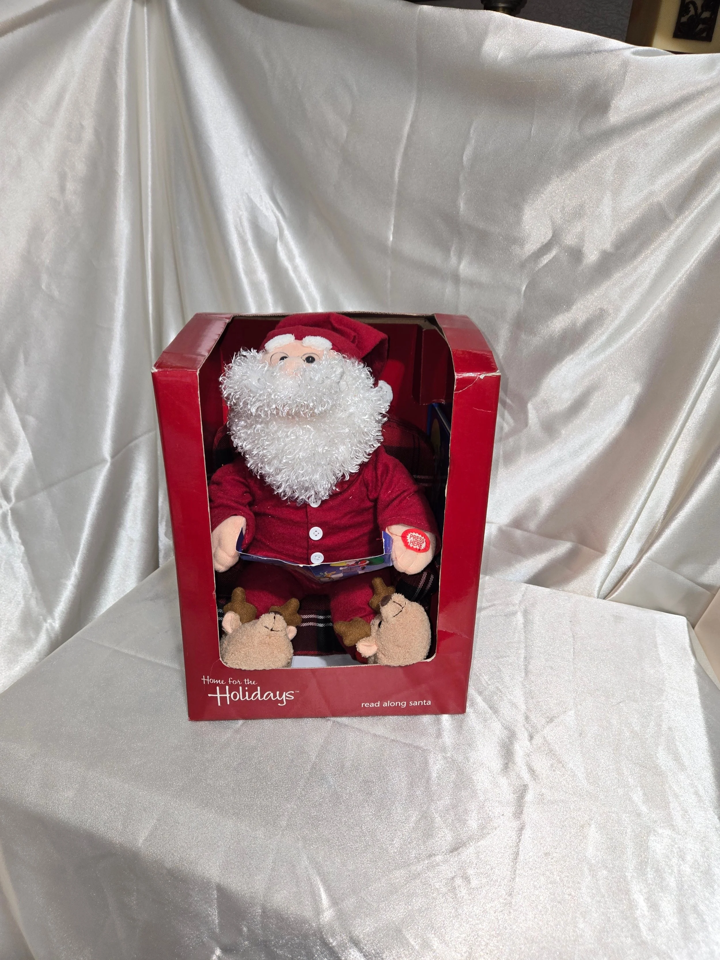 Read-Along Storybook Santa – Working Plush Christmas Figure